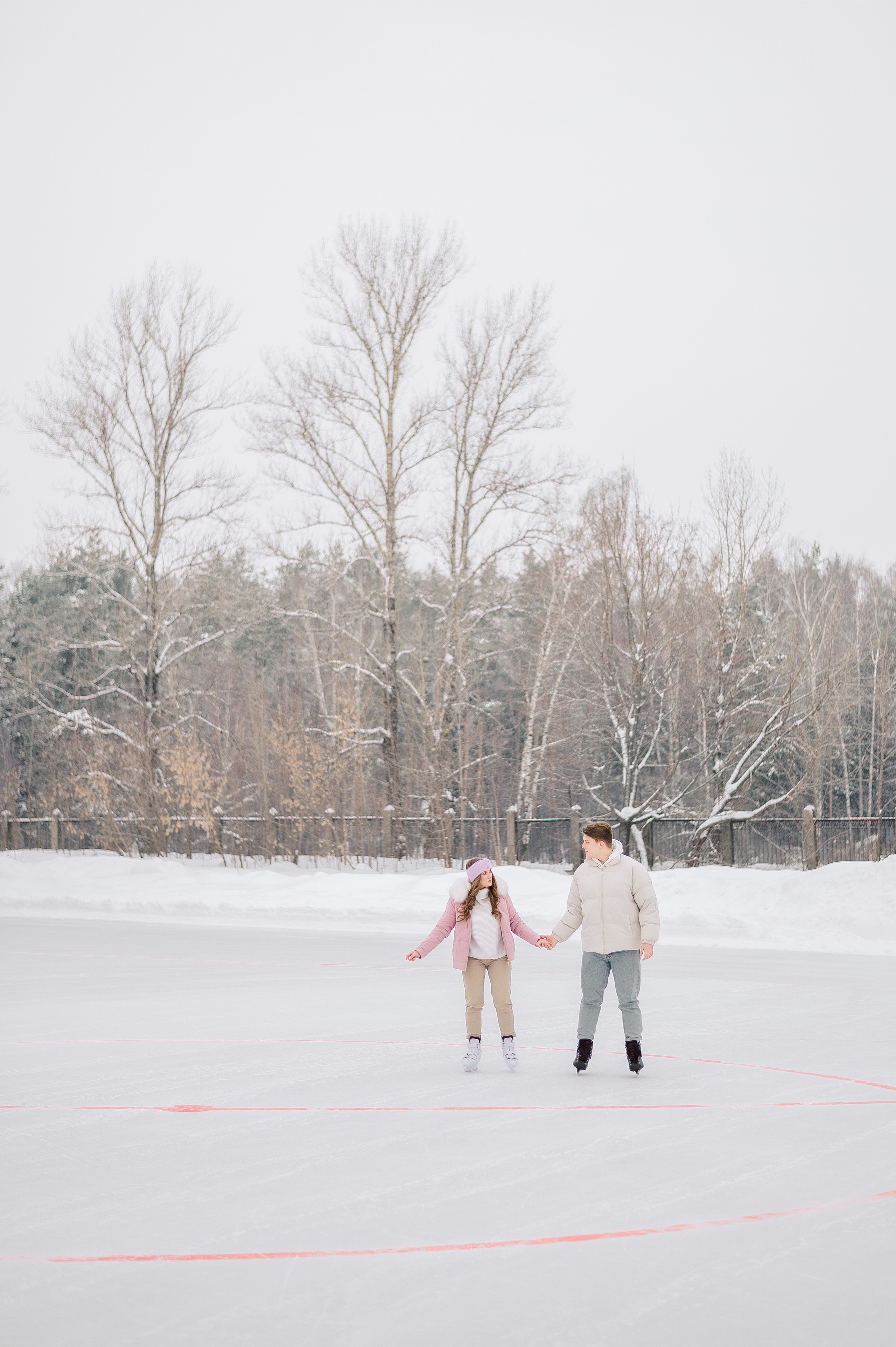 Love story Глеба и Саши на катке. Фотограф в Москве и Московской области Таня Яблочкина