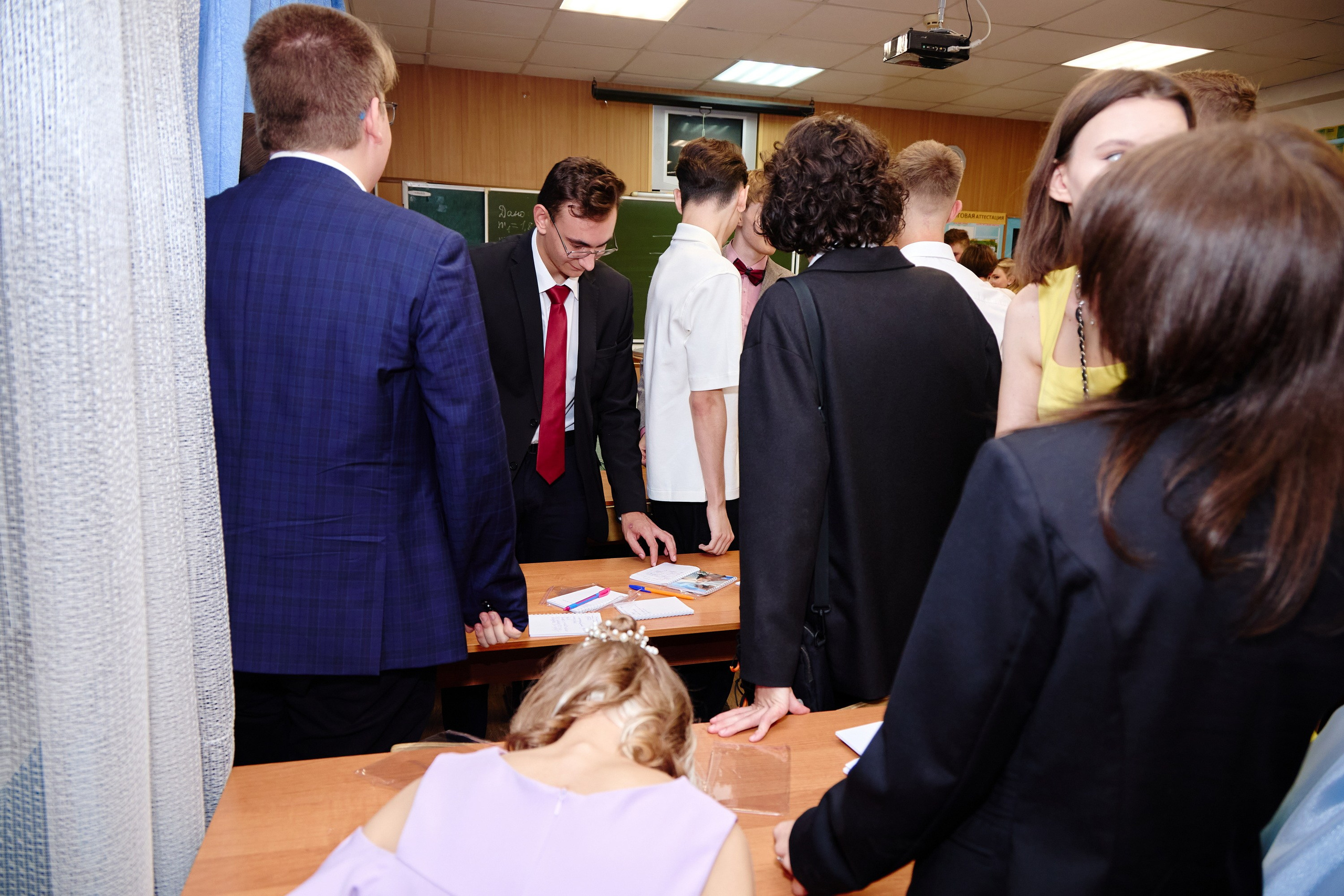 Выпускной 35 Сош. Фотограф Выпускные альбомы Таганрог Сергей Коробченко