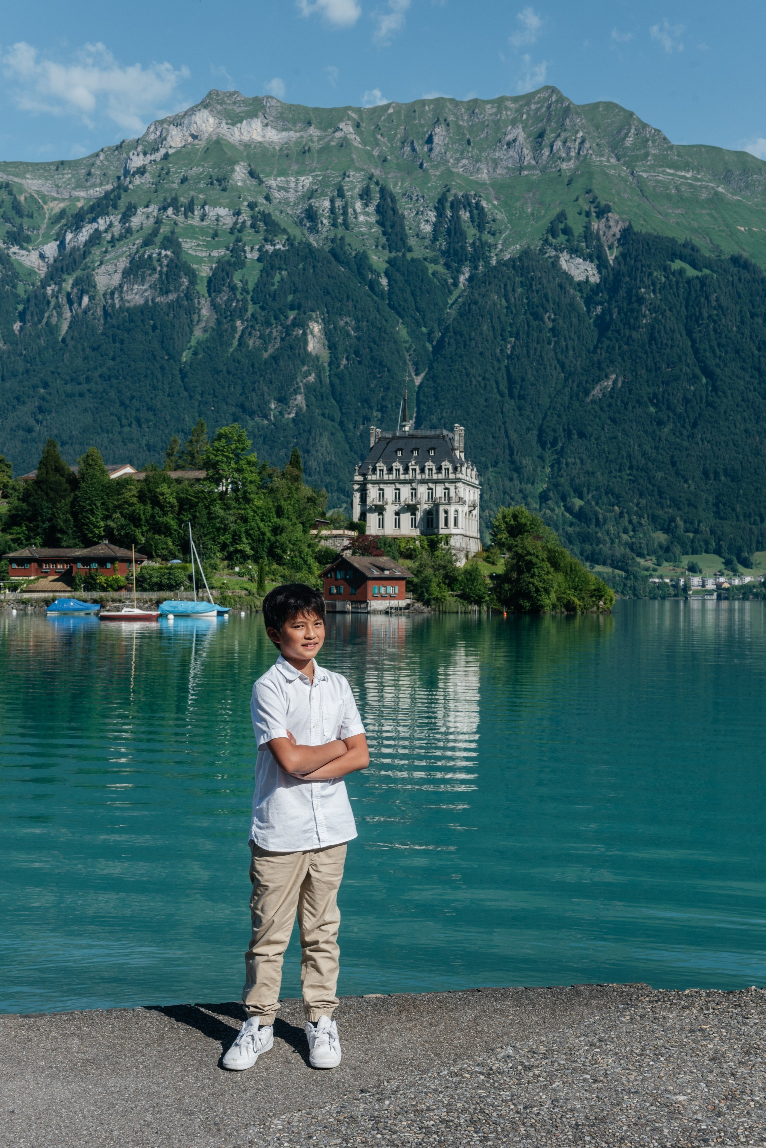 Jon, Michelle, Camille, Gabriel and Hannah (Iseltwald, Suisse). Photographe en Suisse et en Europe Anna Alekseenko