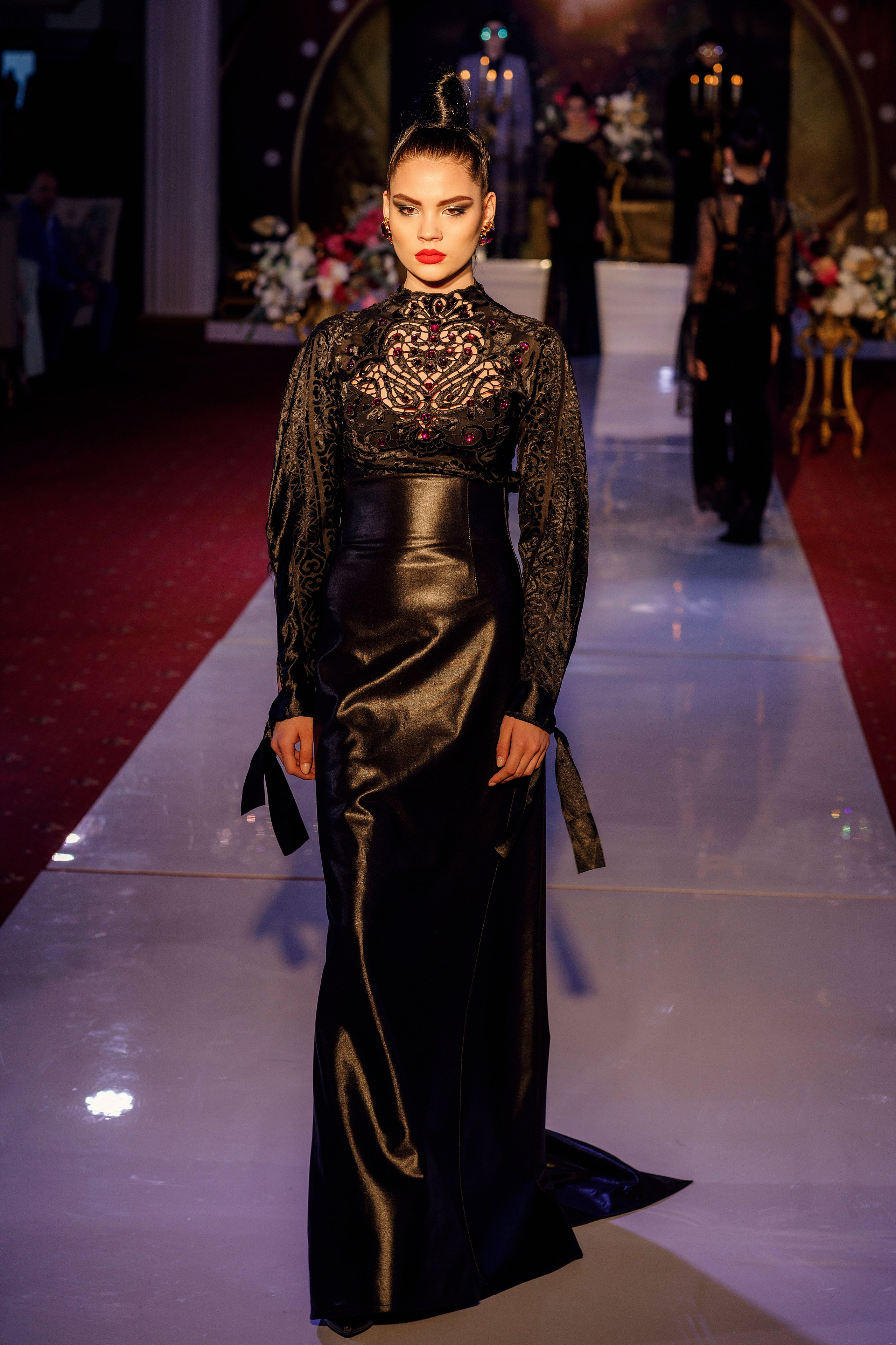 Показ коллекции Игоря Дадиани — 2023.04.01. Портретный и репортажный фотограф в Чебоксарах Андриян Чаркин