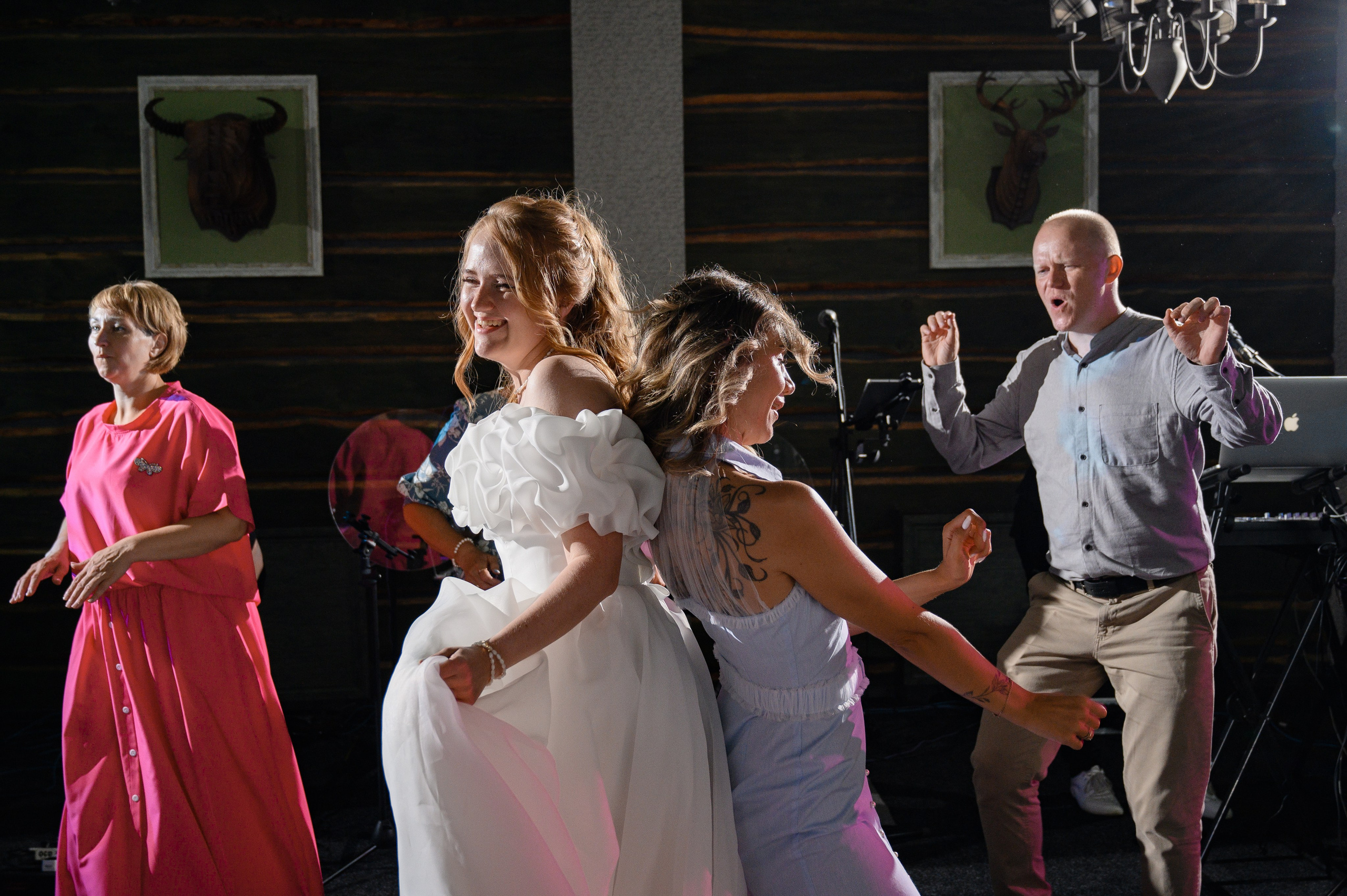 Данил и Елизавета. Свадебный и Семейный фотограф в Абакане, Красноярске