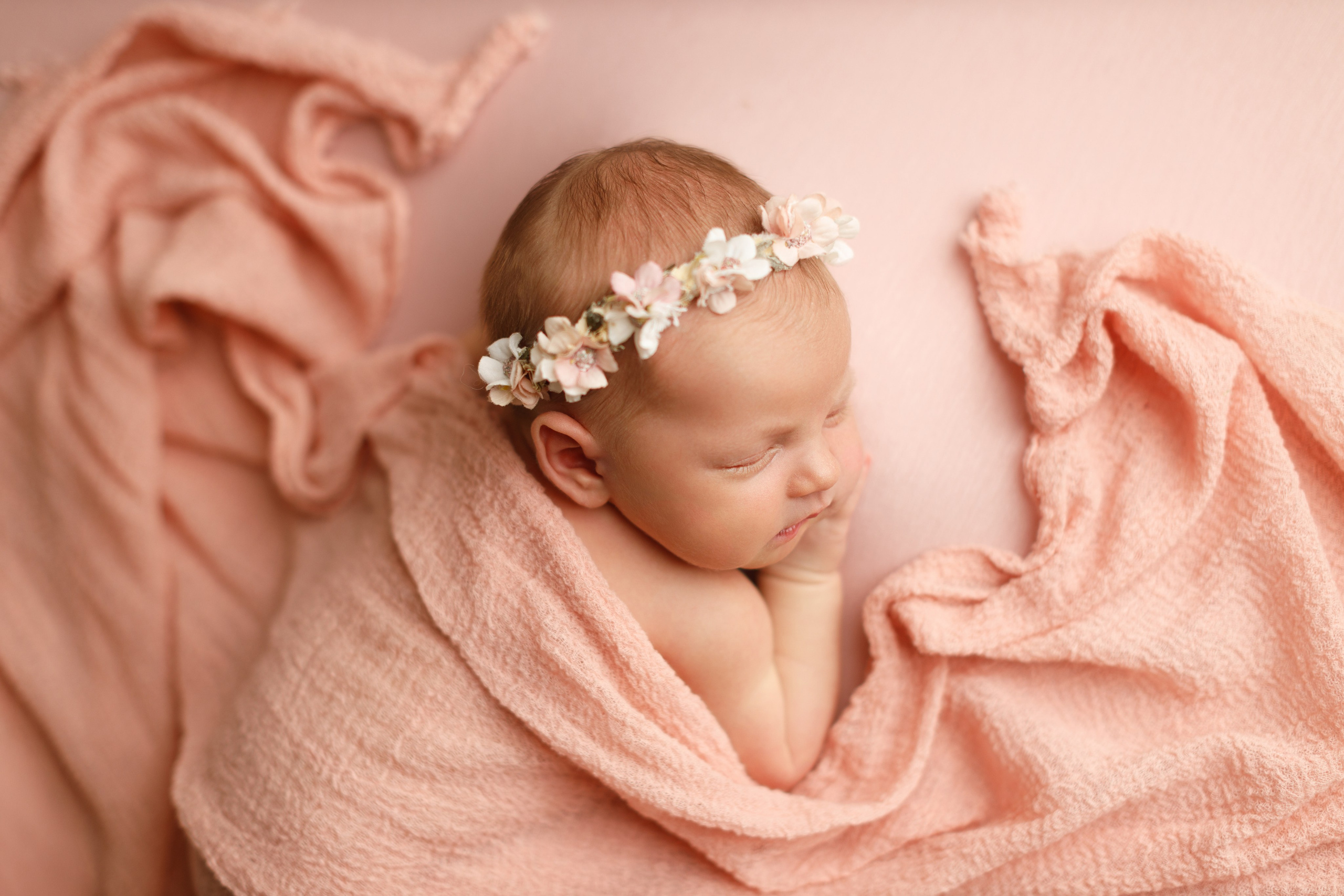 Новорожденные. Алена. Профессиональная детская и семейная фотостудия в Краснодаре