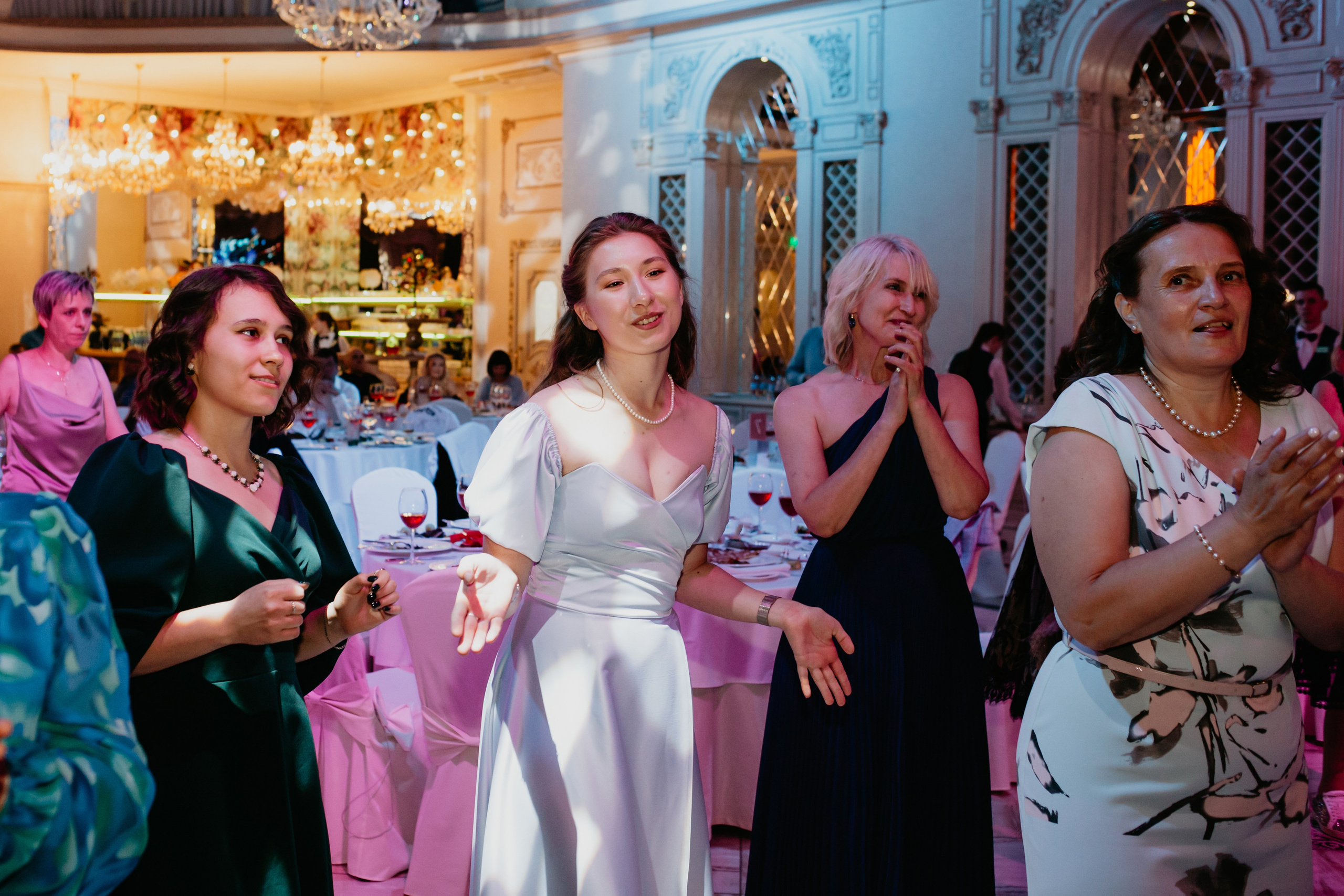 Выпускной. 11 лицей. Фотограф в Челябинске Ополихина Анна