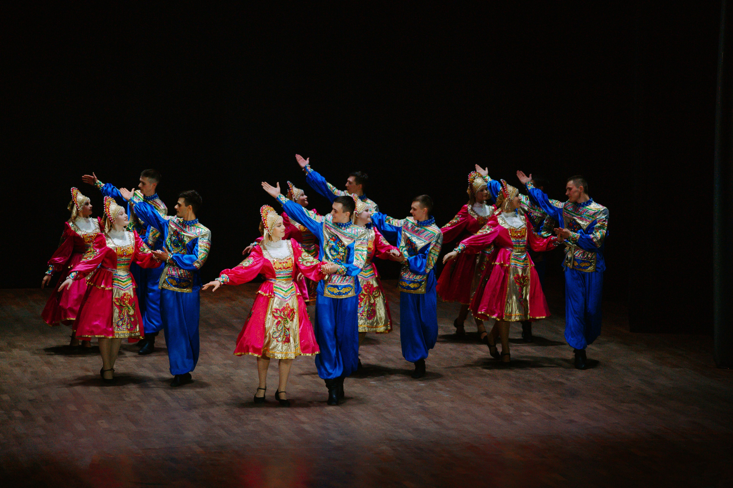 «Уральский сувенир». Концерт танцевальной студии. Фотограф в Челябинске Ополихина Анна
