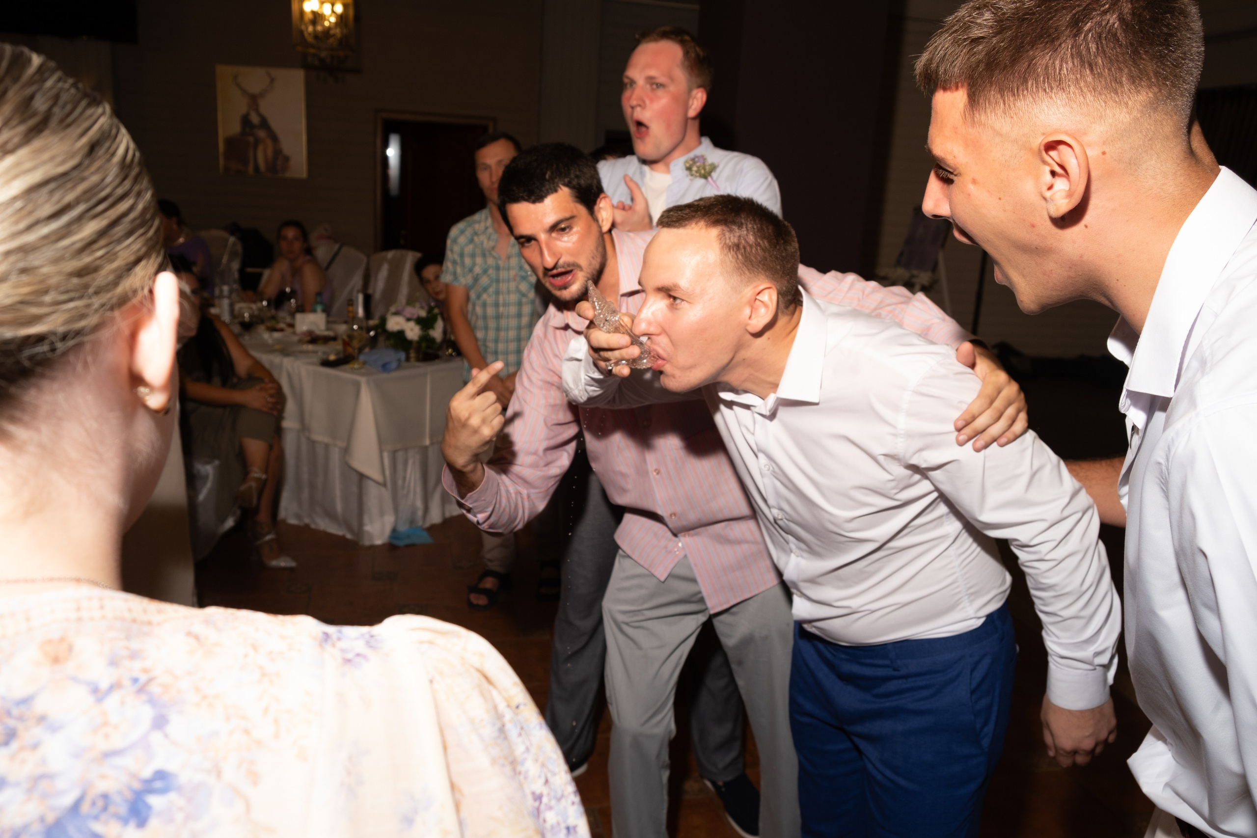 Свадебный репортаж в Крыму | Живые фото | Илья Желдак. Профессиональная фотосъемка в Крыму. Натуральные эмоции и живые кадры. Забронируйте дату прямо сейчас!