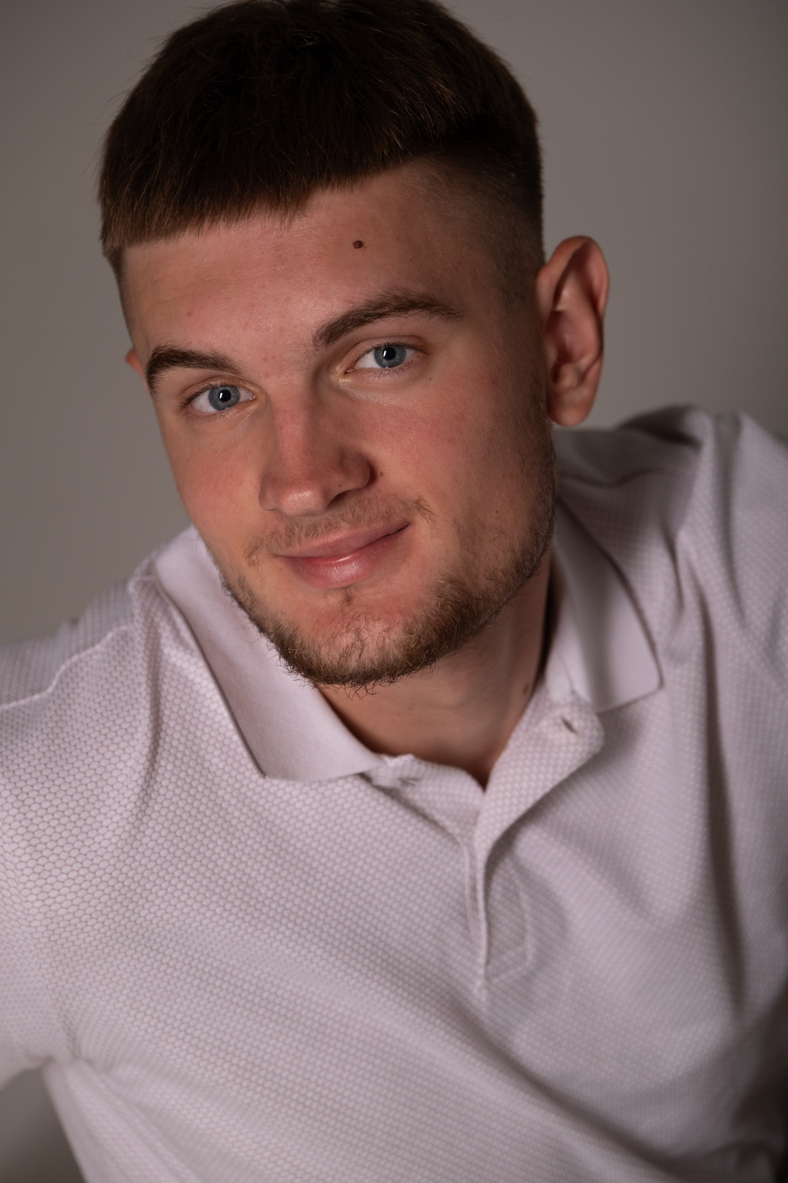 Владимир. Профессиональная фотосъемка в Крыму. Натуральные эмоции и живые кадры. Забронируйте дату прямо сейчас!