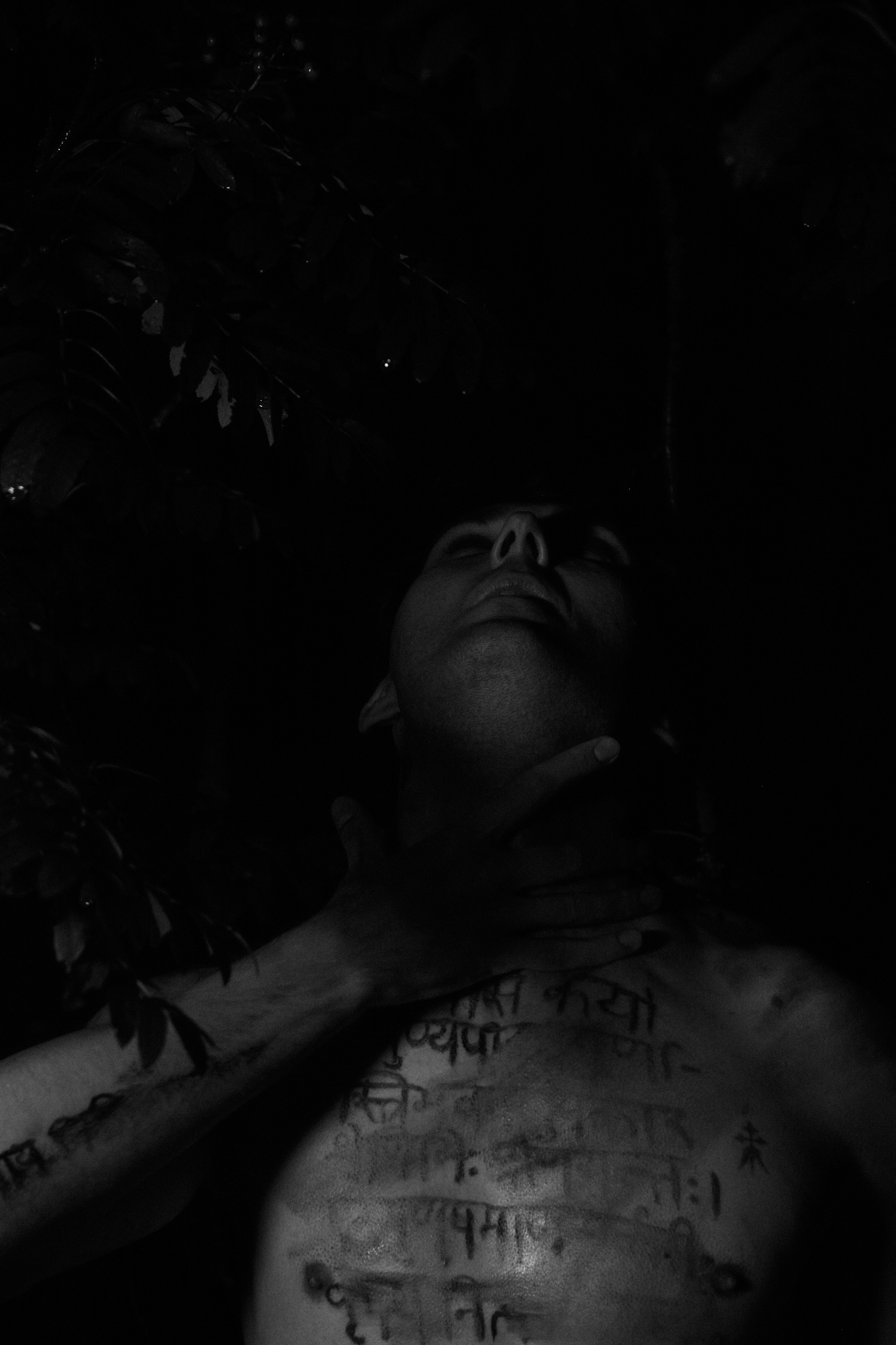 The body as broken manuscript. Фотограф Елизавета Маслова. Москва. Art, Fashion