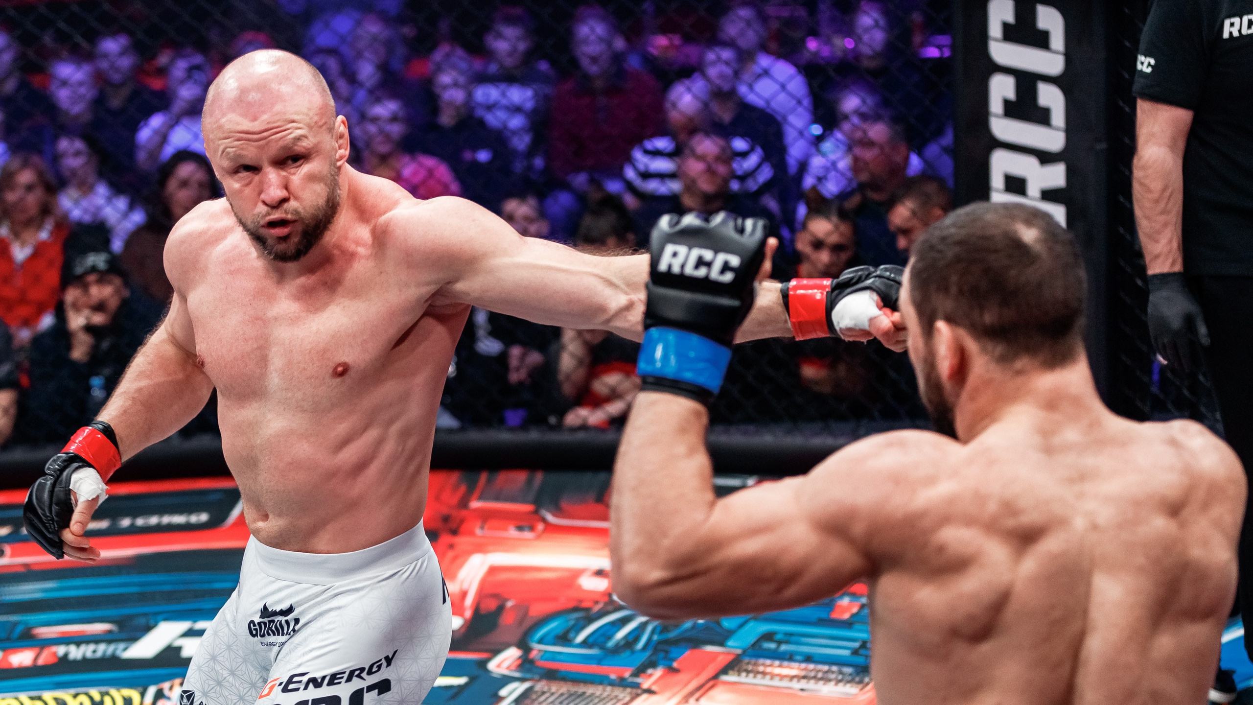 Павел Табарчук — спортивный фотограф