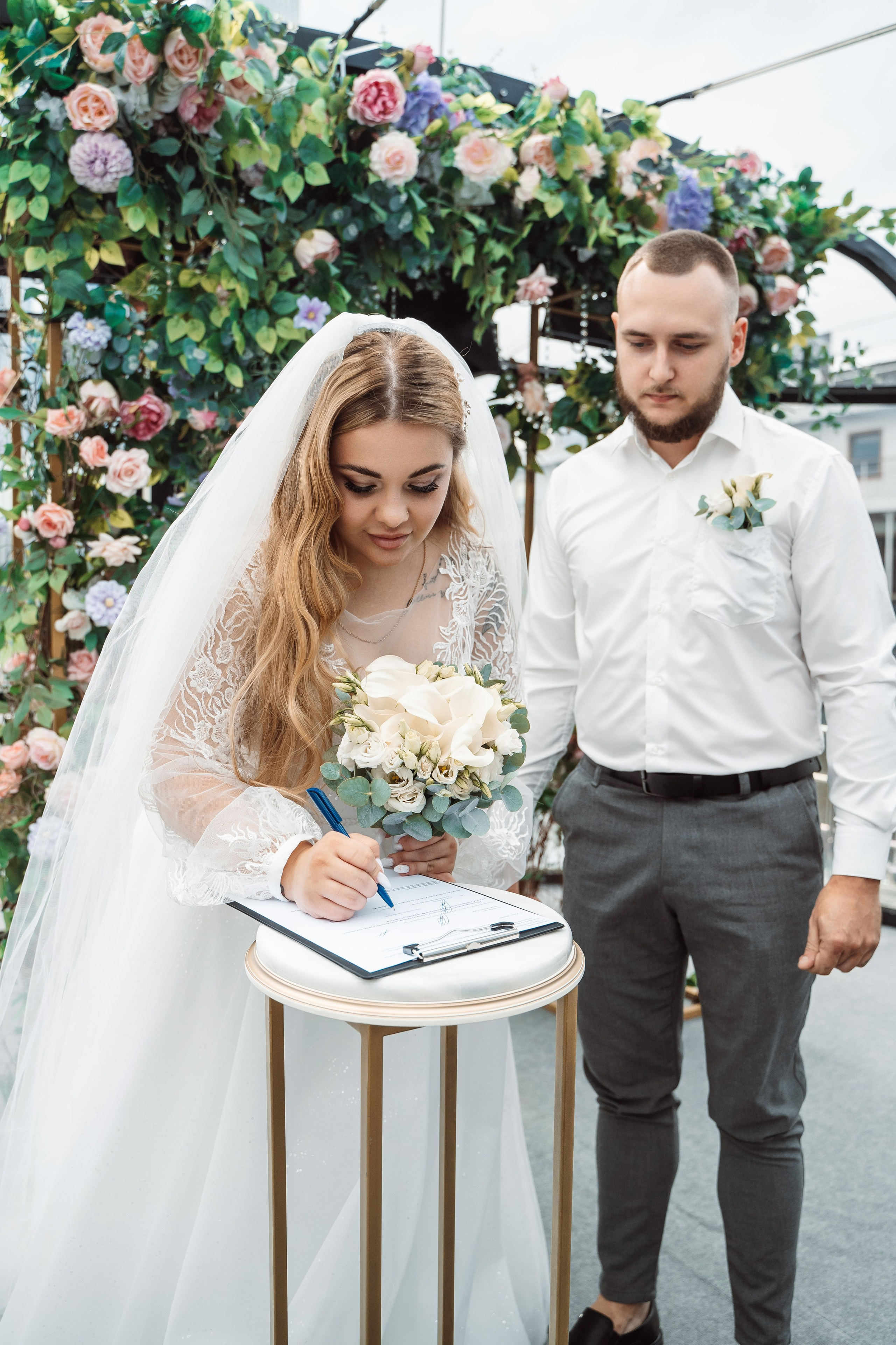 Елена и Александр. Регистрация и прогулка. Фотограф и видеограф в Москве и Московской области Мария Вишня