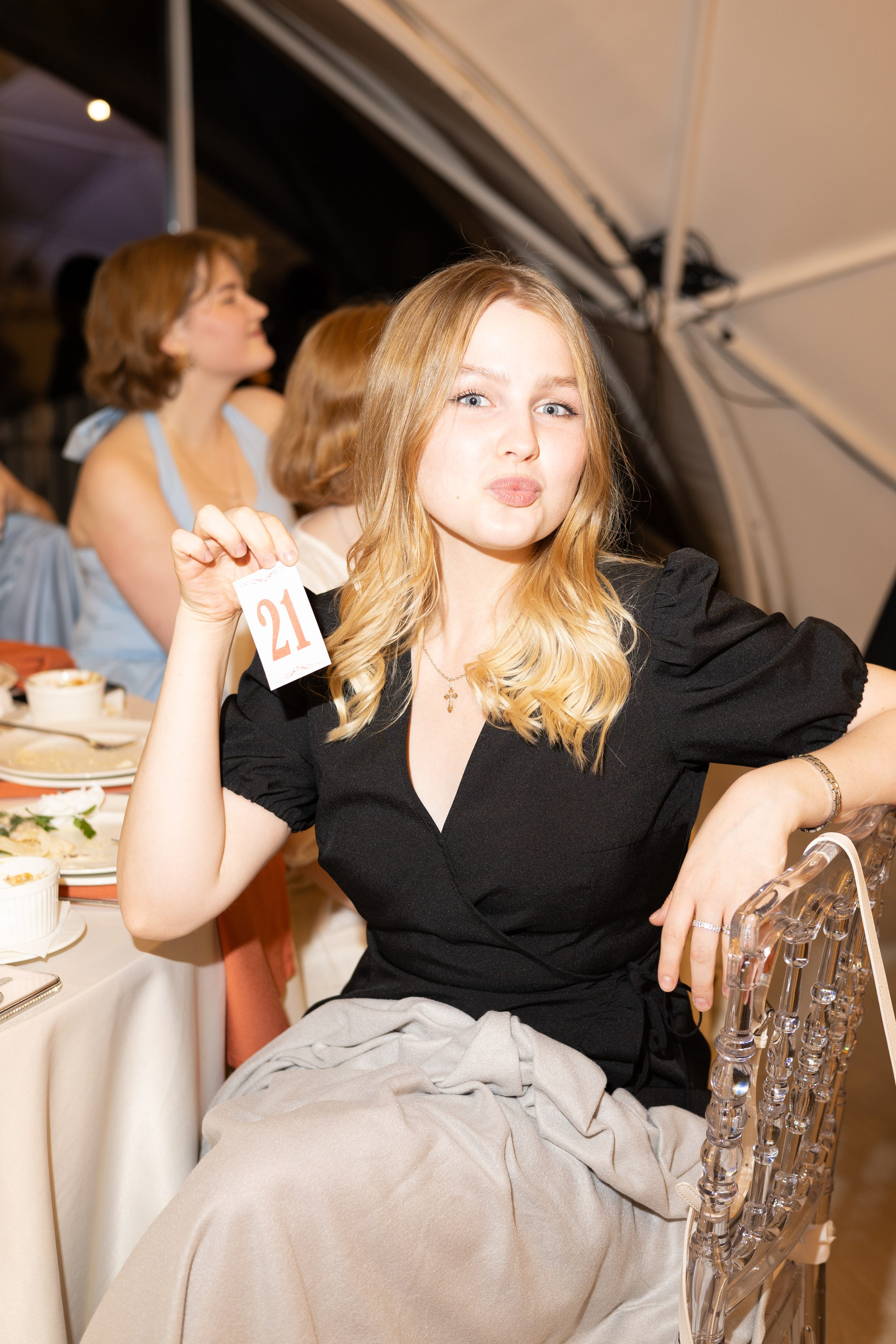 Wedding banquet in a warm family company. Свадебный фотограф в Москве и Петербурге Анастасия Лосева