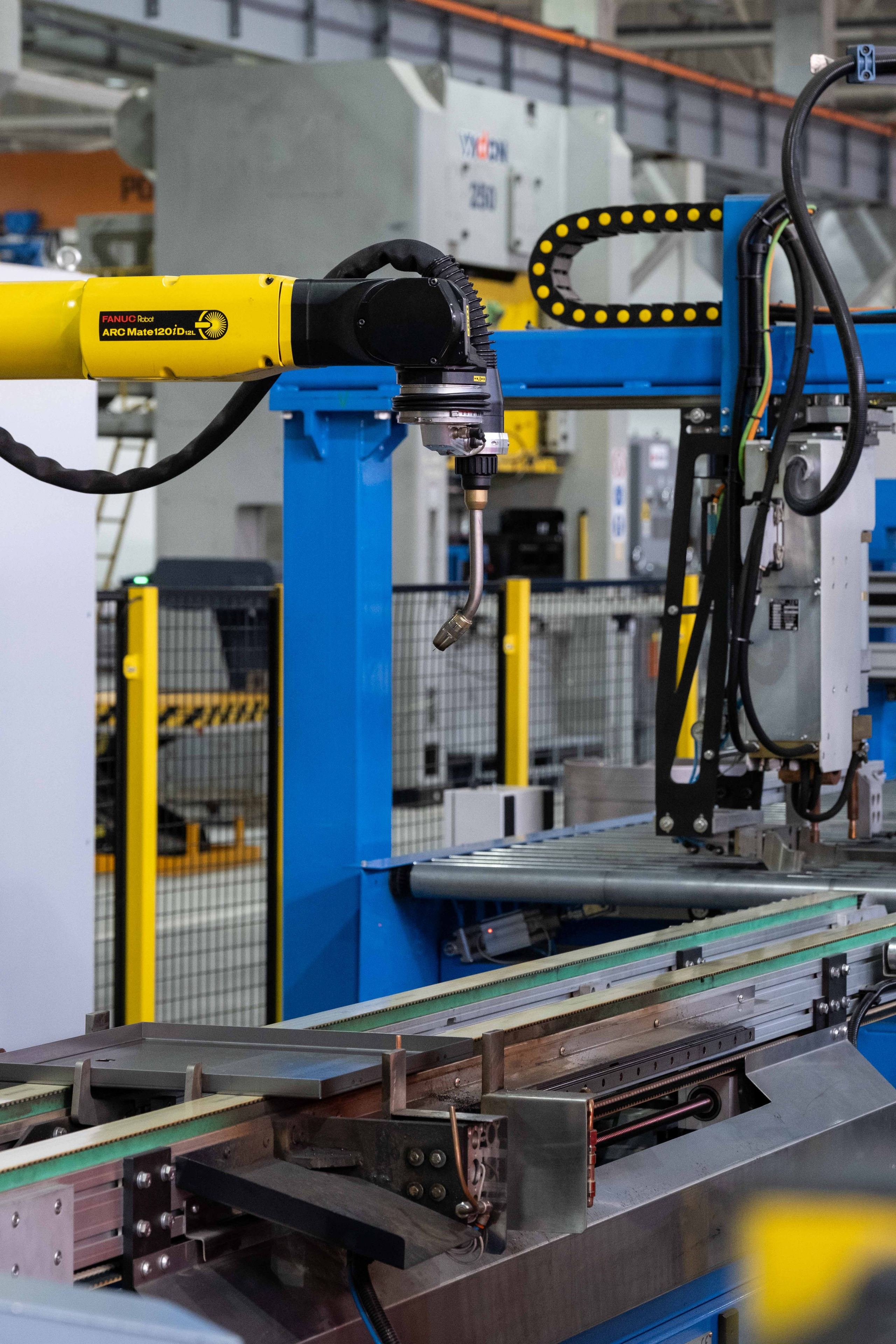 IEK — торжественное открытие производственного цеха. Фото тур