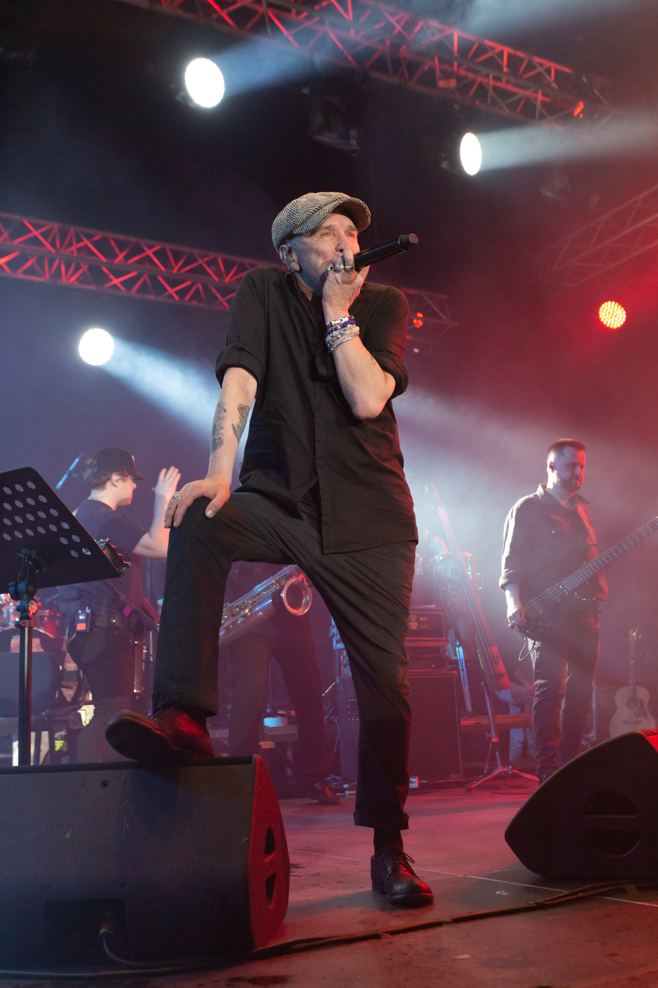 Гарик Сукачев. Предметный и репортажный фотограф в Санкт-Петербурге Александр Е