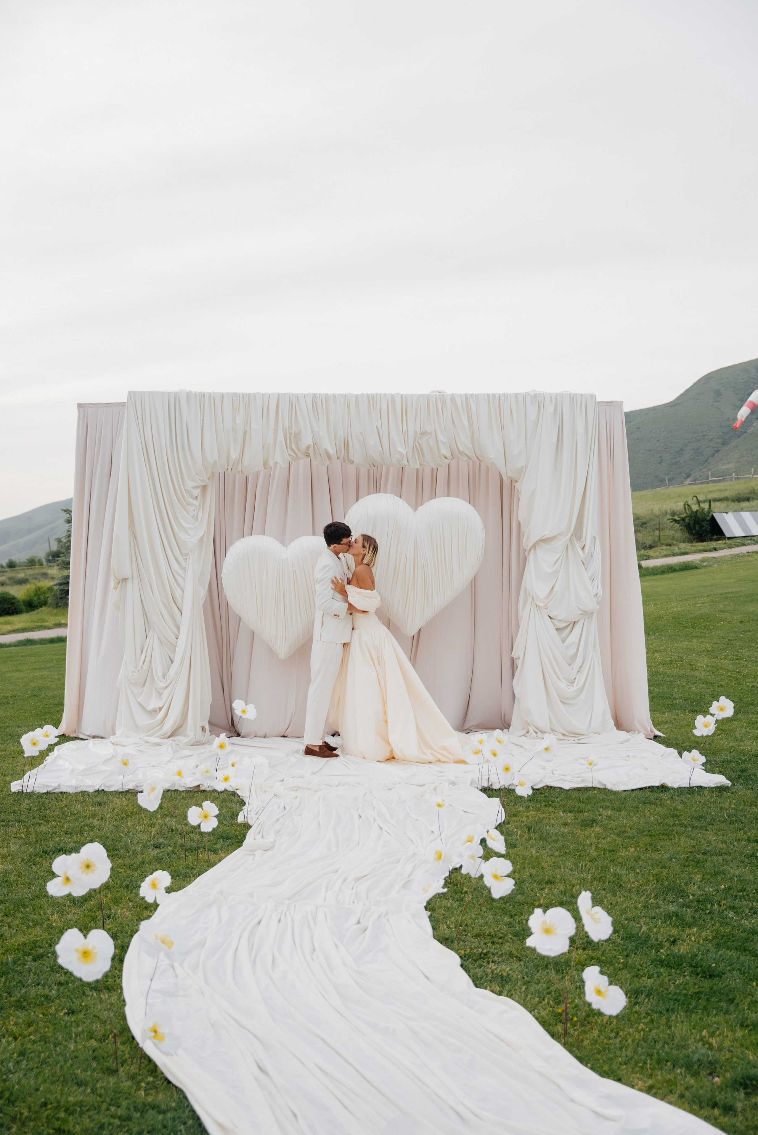 WEDDING. Akkanatart.kz
