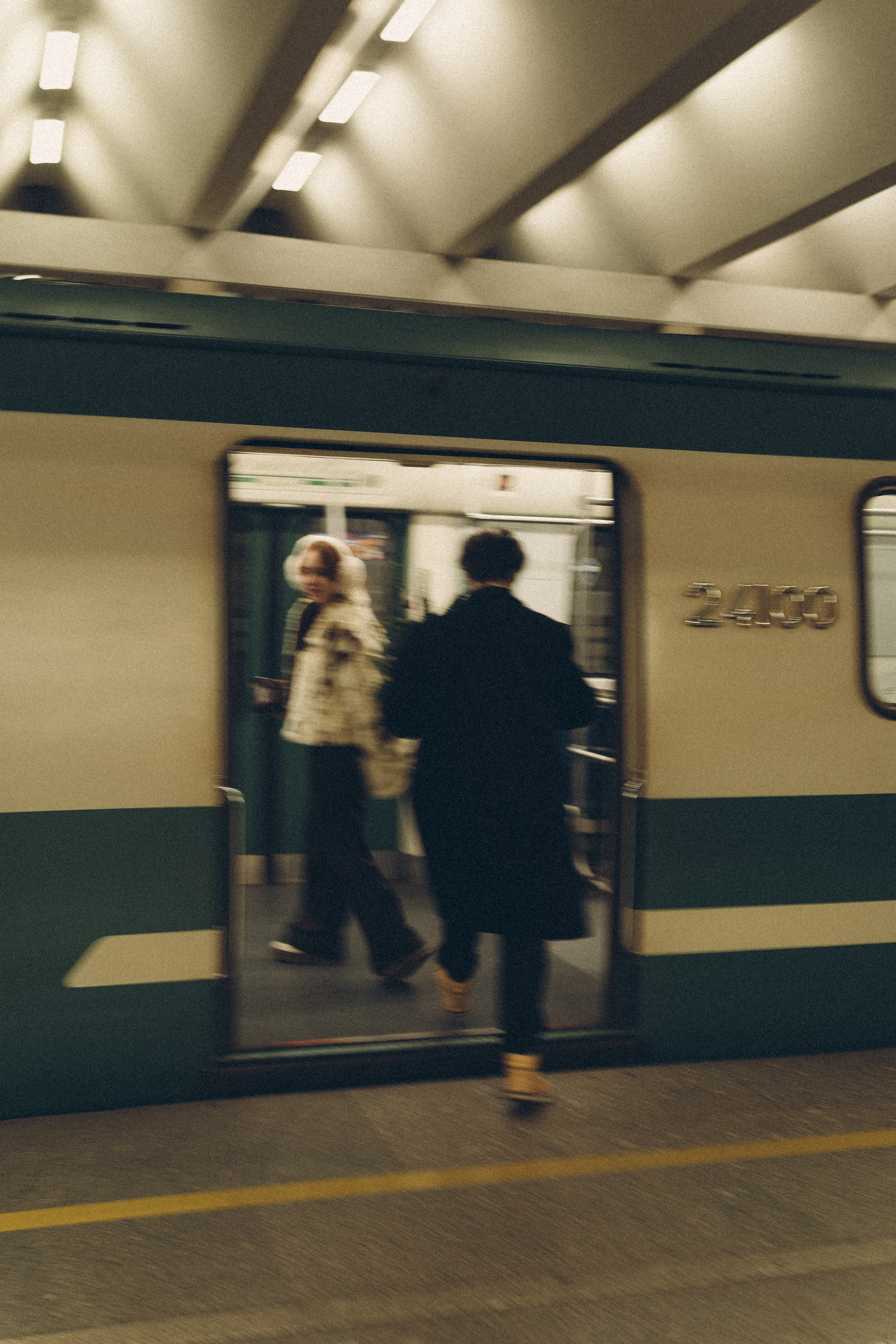 НОВОГОДНЯЯ ФОТОСЕСИИЯ ПАРЫ В МЕТРО ЛЮБОВЬ. Профессиональный фотограф, Санкт-Петербург — Виктория Богомолова