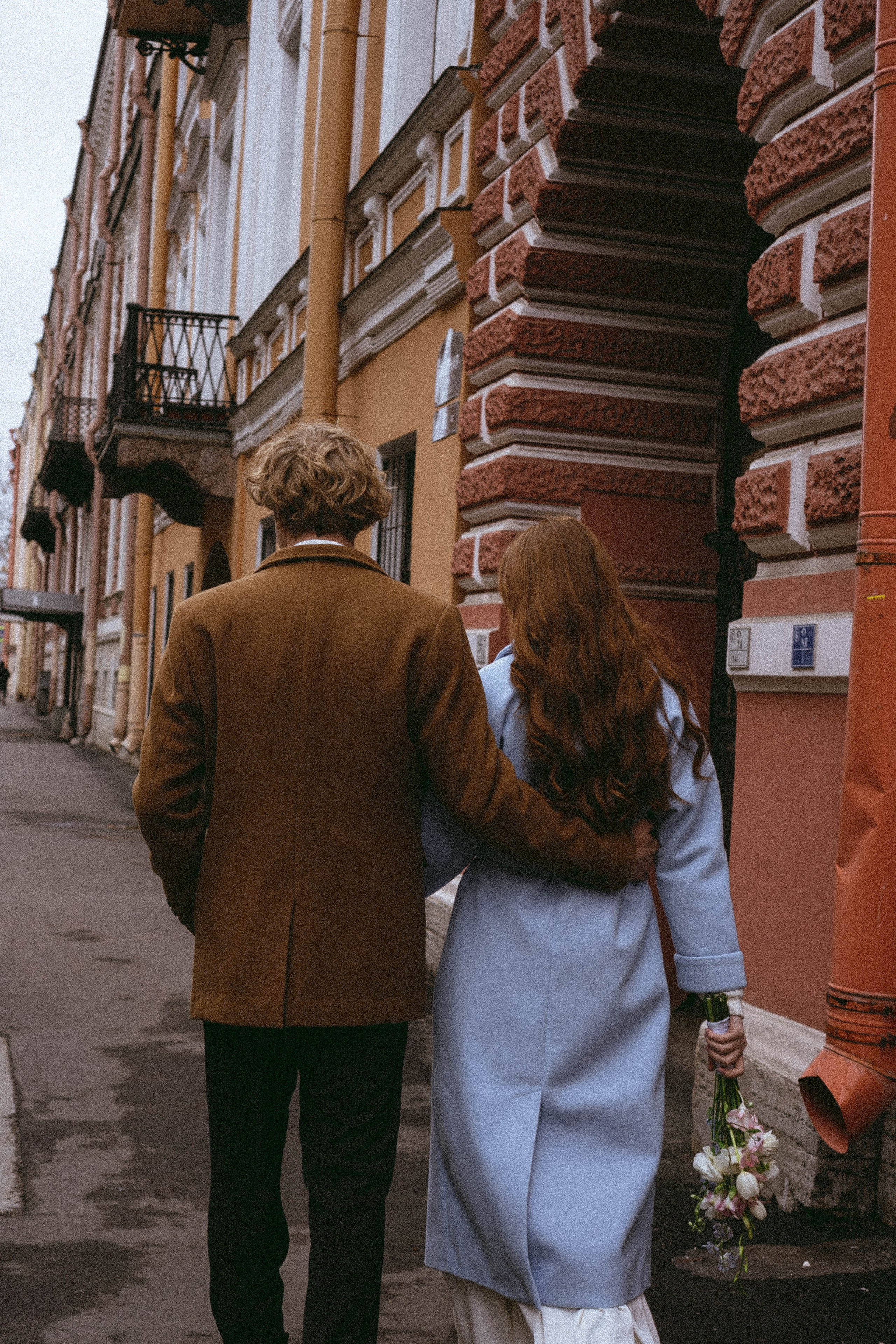 СВАДЕБНАЯ ПРОГУЛКА ПО ПЕТРОГРАДКЕ ВЕСНОЙ (ФОТОСЕССИИЯ ПАРЫ СВАДЕБНАЯ). Профессиональный фотограф, Санкт-Петербург — Виктория Богомолова