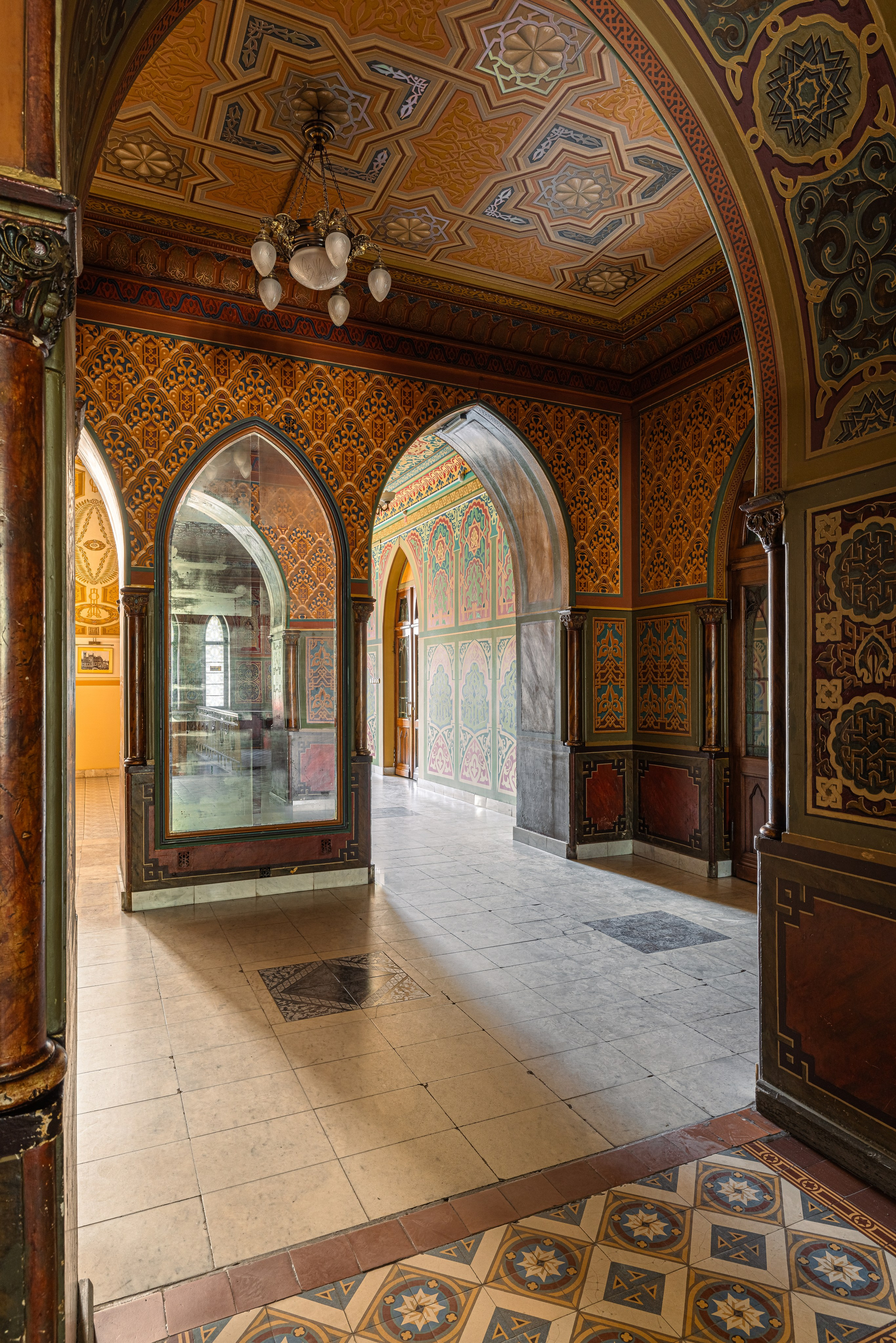 Красный замок Тихона Булычева на Вятке. Архитектор Чарушин И.А. Иван Благушин. Интерьерный и архитектурный фотограф в Москве и Санкт-Петербурге