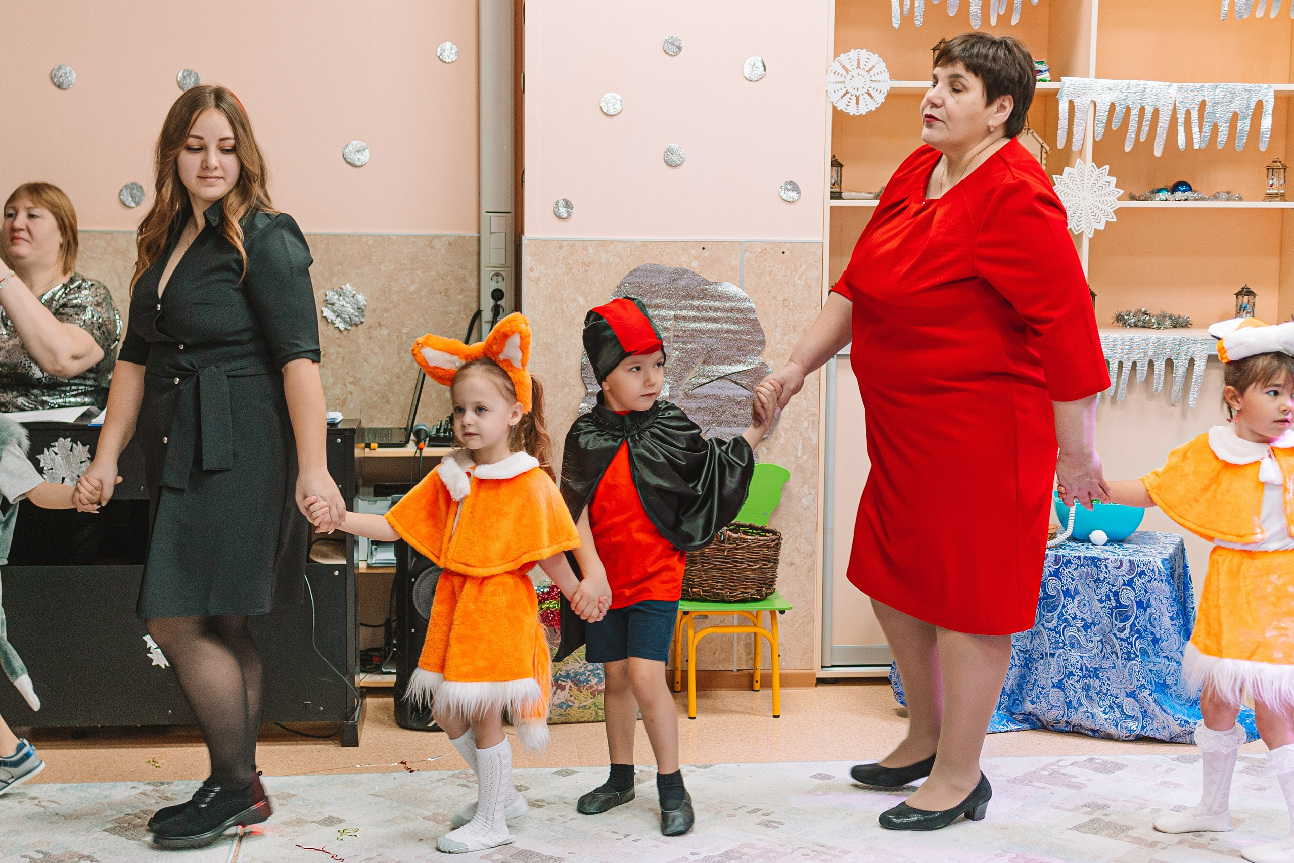 Утренник+портреты. Семейный фотограф Тюмень, фотограф на роды Салмина Мария