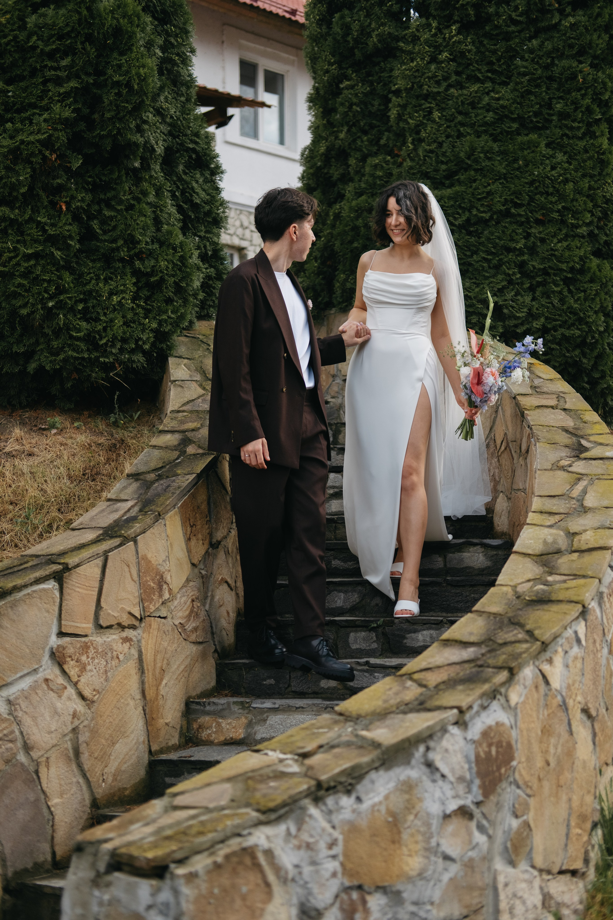 Молодые счастливые. Обо мне