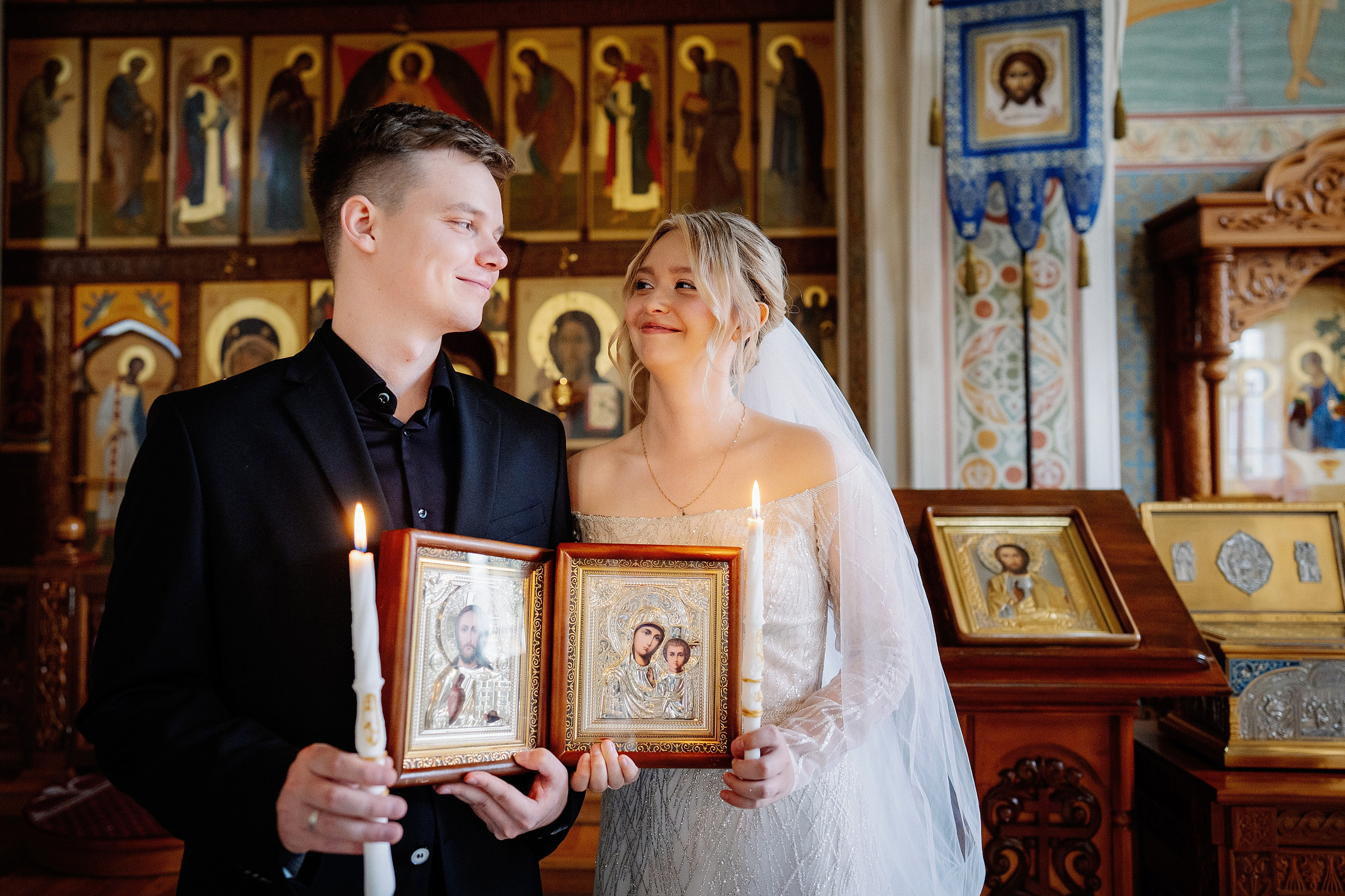 Евгений и Алёна. Фотограф на Крещение и Венчание в Красноярске Рамазанова Юлия