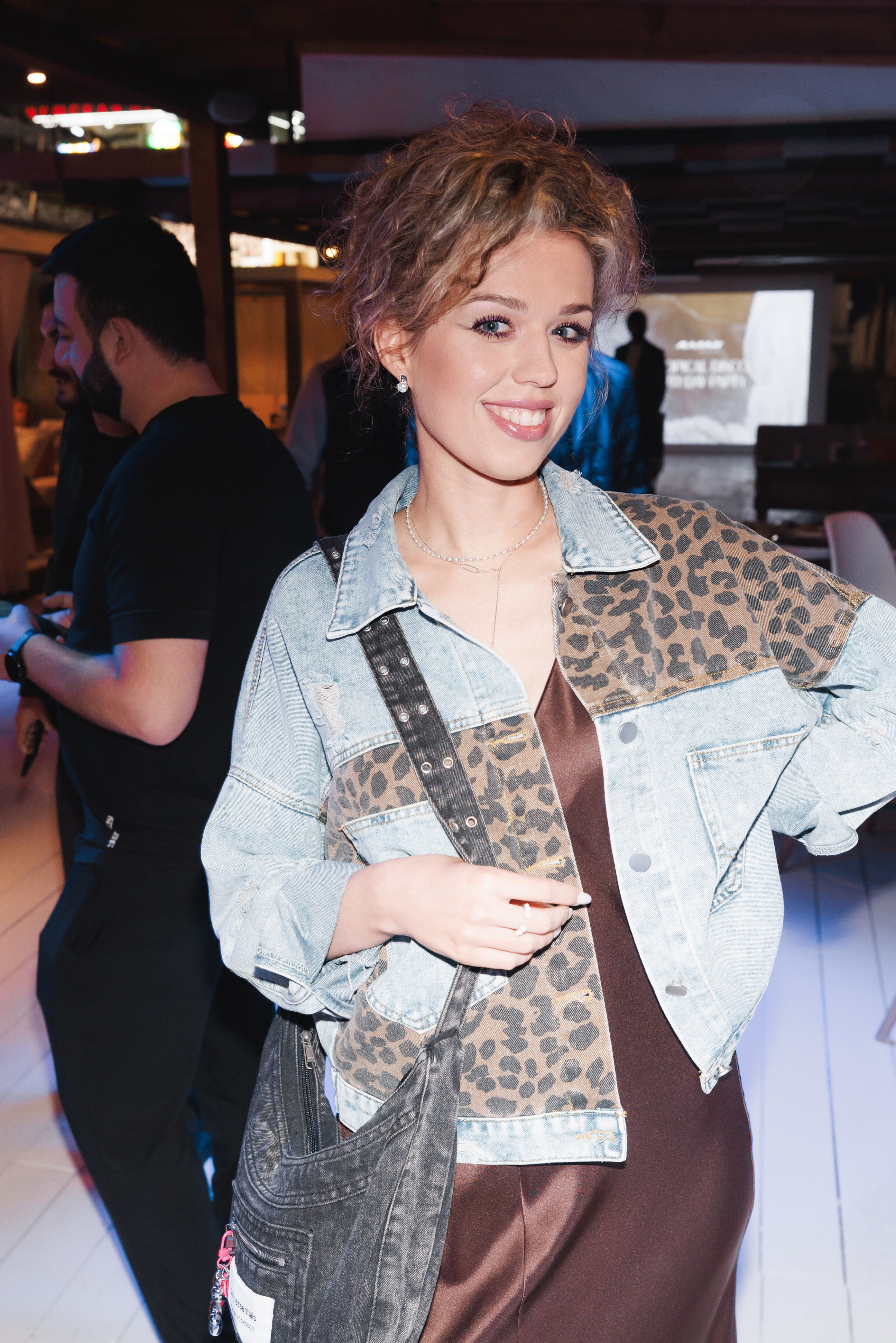 TROPICAL DISCO BIRTHDAY PARTY