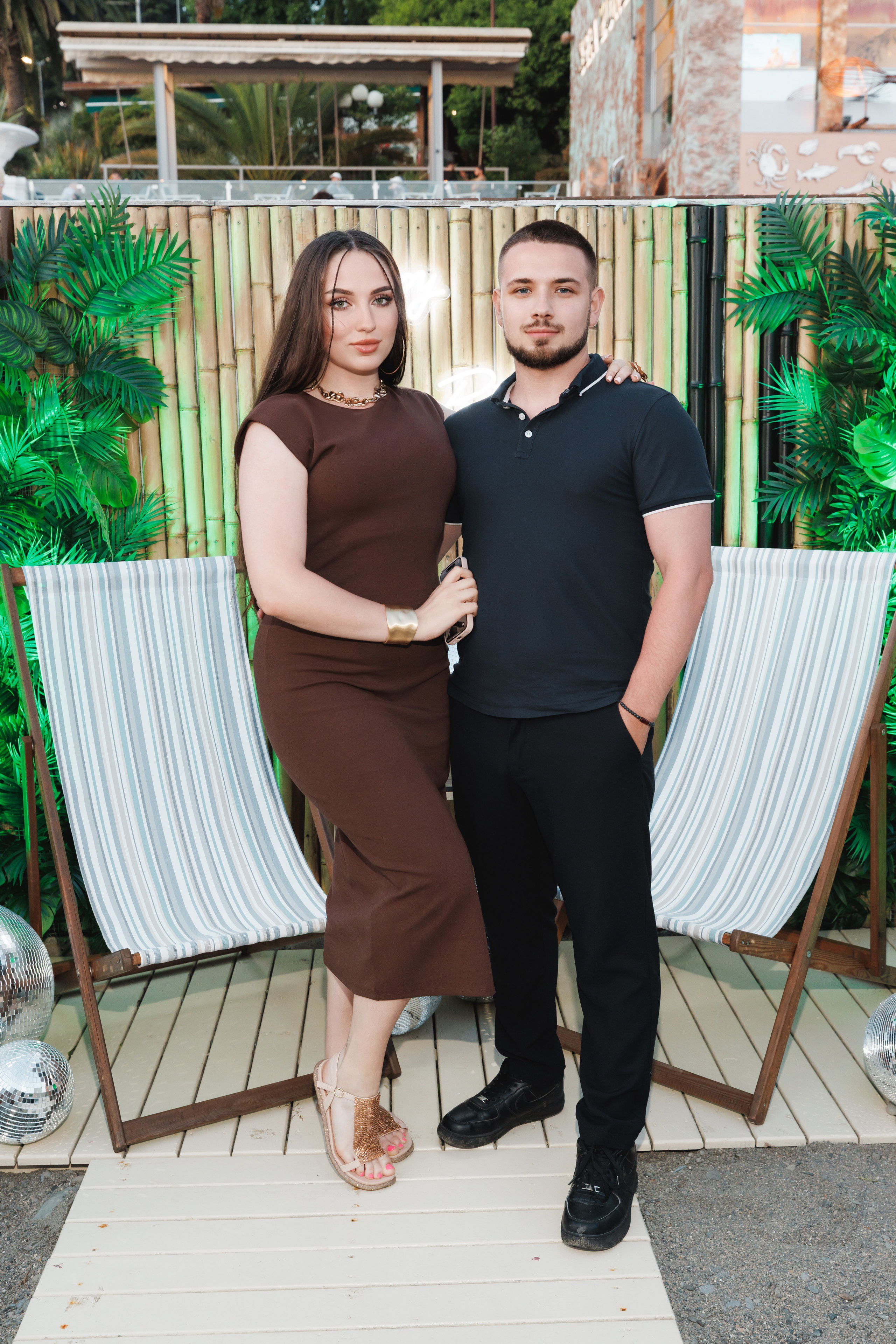 TROPICAL DISCO BIRTHDAY PARTY