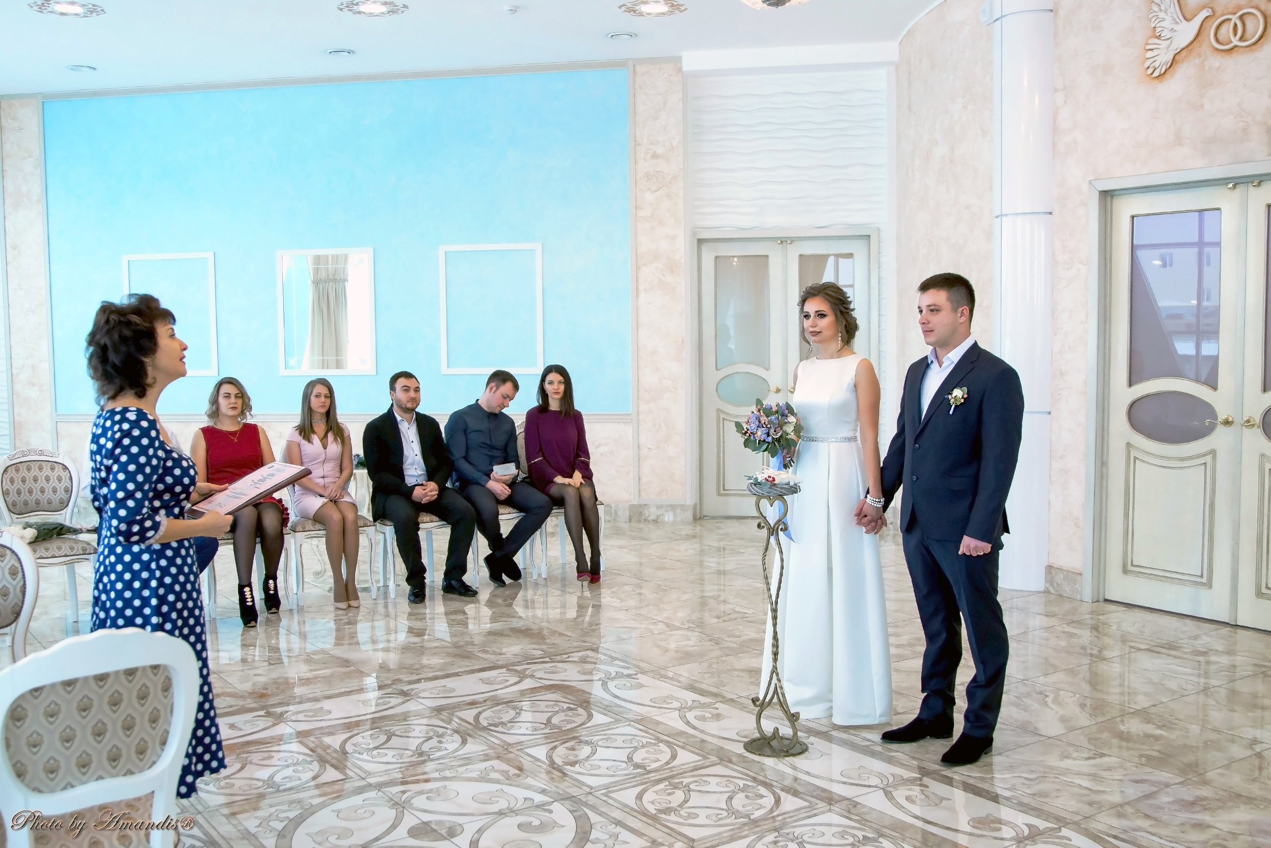 Свадьба Ивана и Марии (Петропавловск-Камчатский, январь 2019). Репортажная съемка в Москве и области. Анималистика