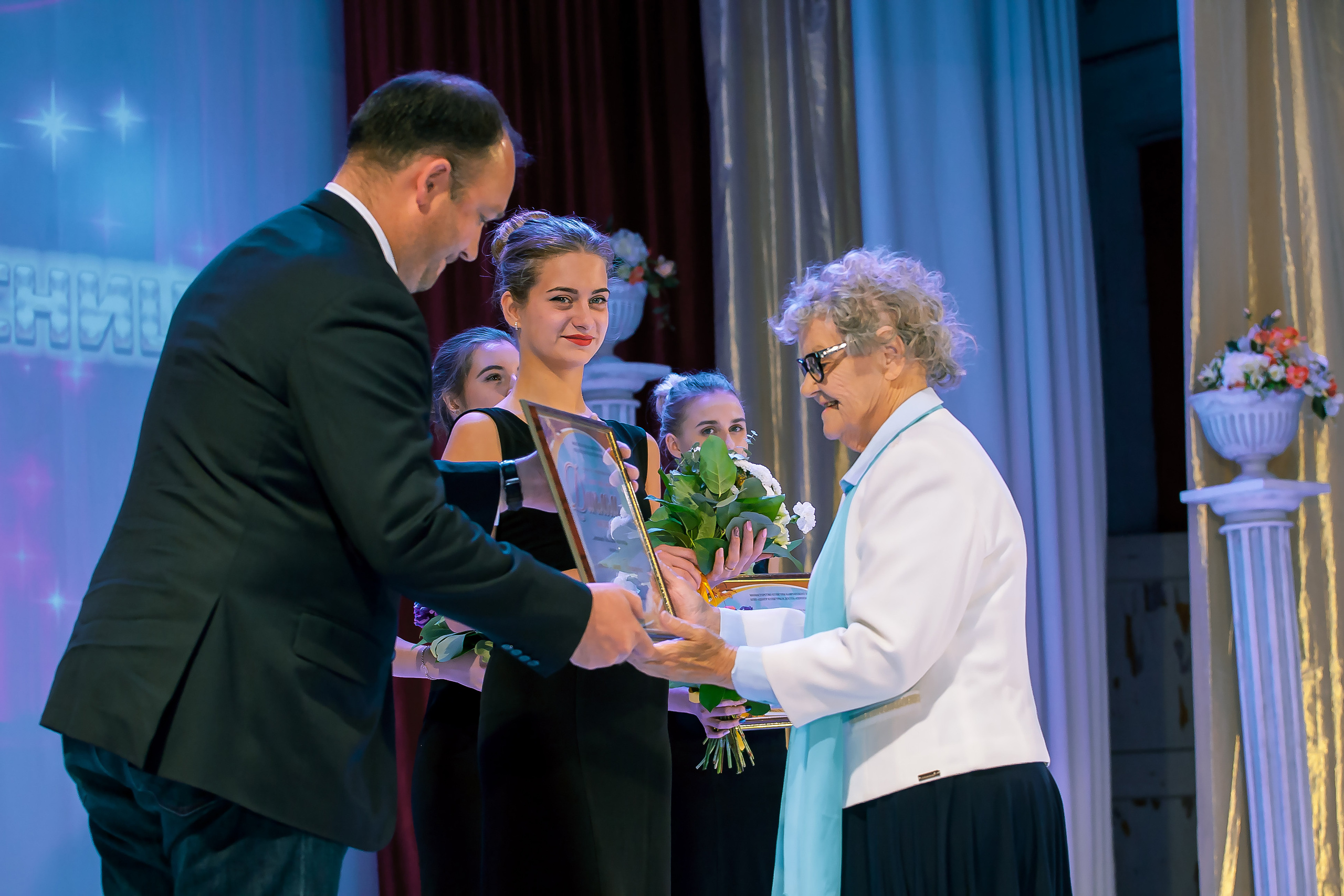 День пожилого человека. КЦ «Октябрьский» Петропавловск-Камчатский. Репортажная съемка в Москве и области. Анималистика