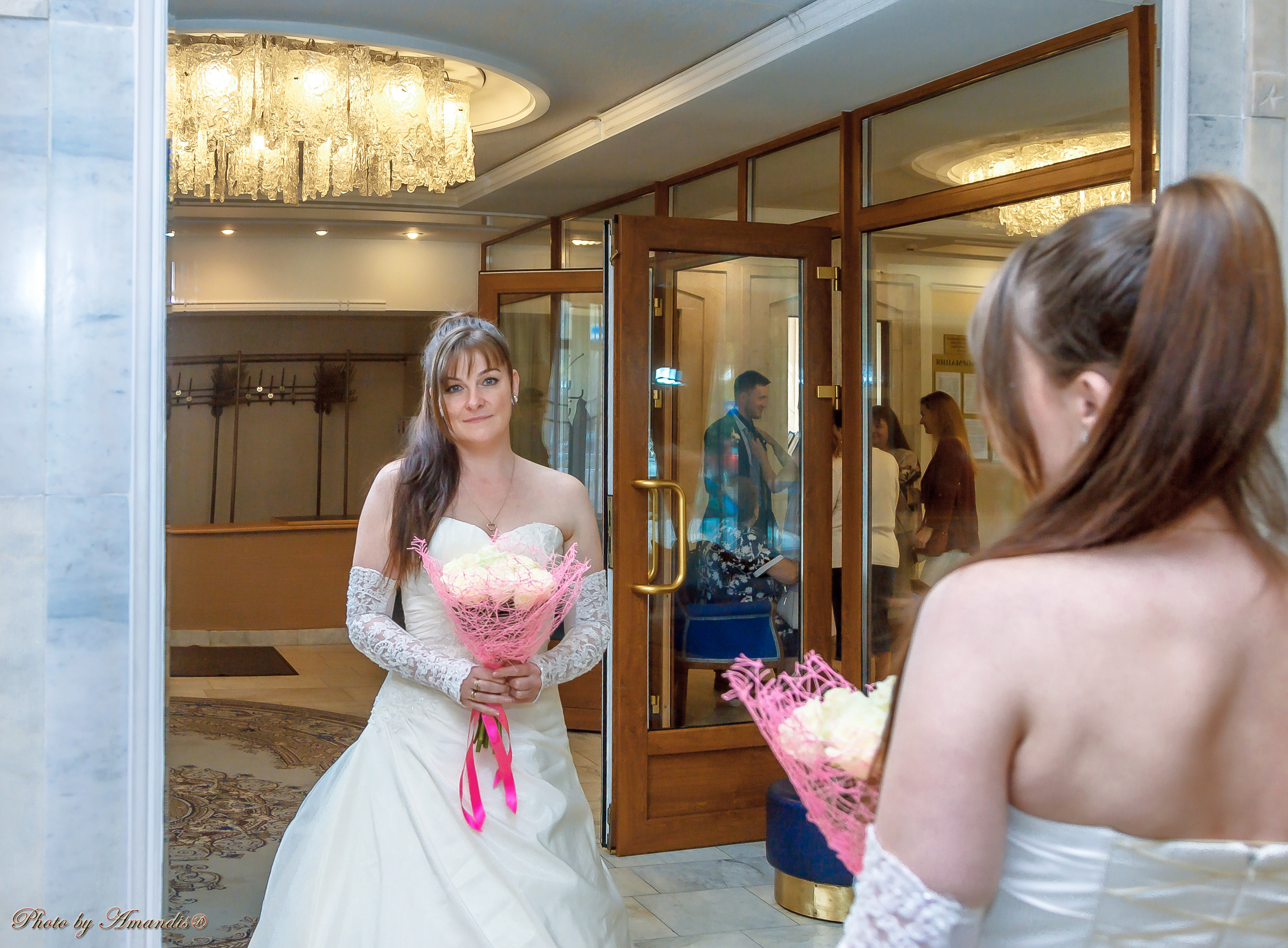 Свадьба Виталия и Екатерины (Москва, август 2020). Репортажная съемка в Москве и области. Анималистика