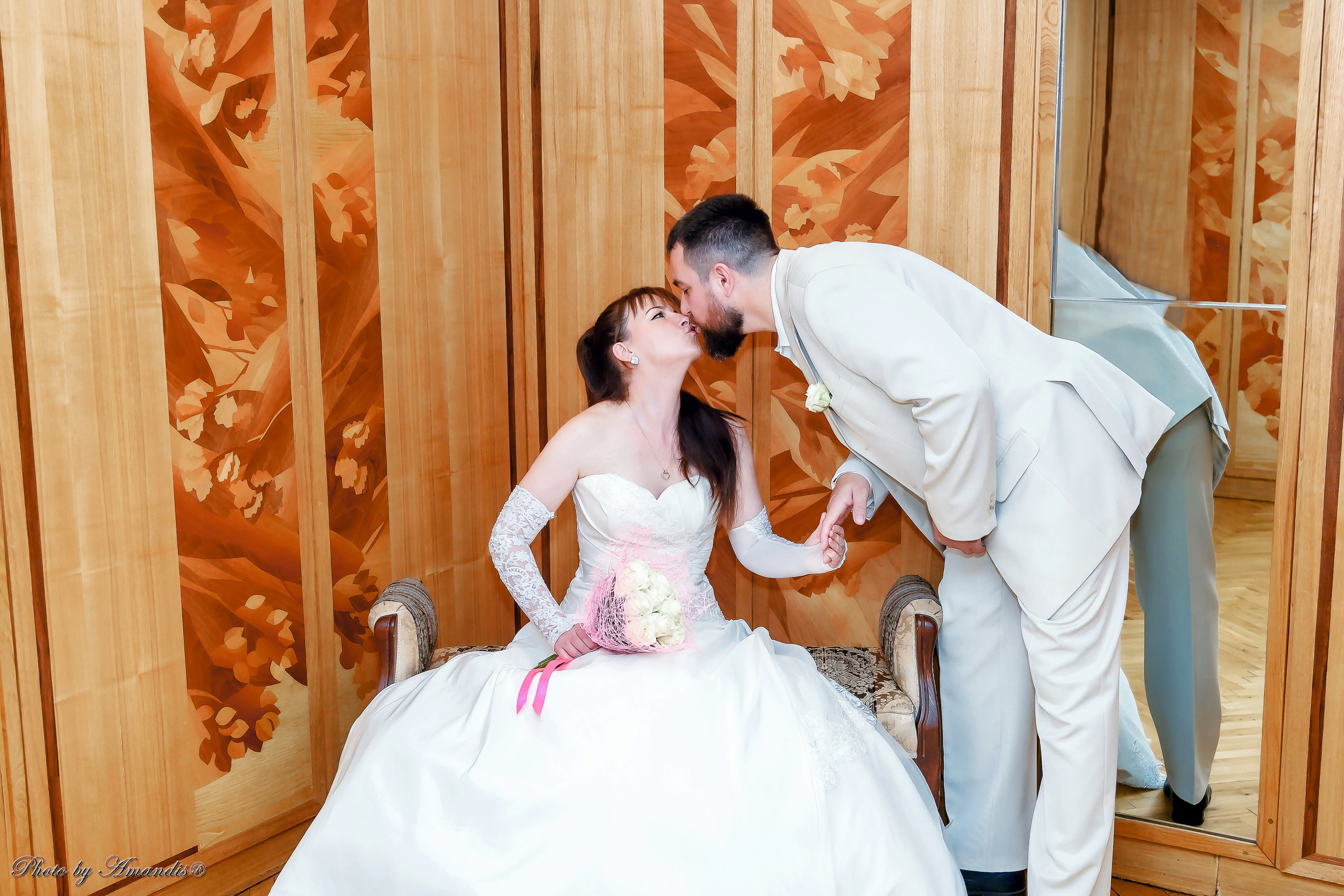 Свадьба Виталия и Екатерины (Москва, август 2020). Репортажная съемка в Москве и области. Анималистика