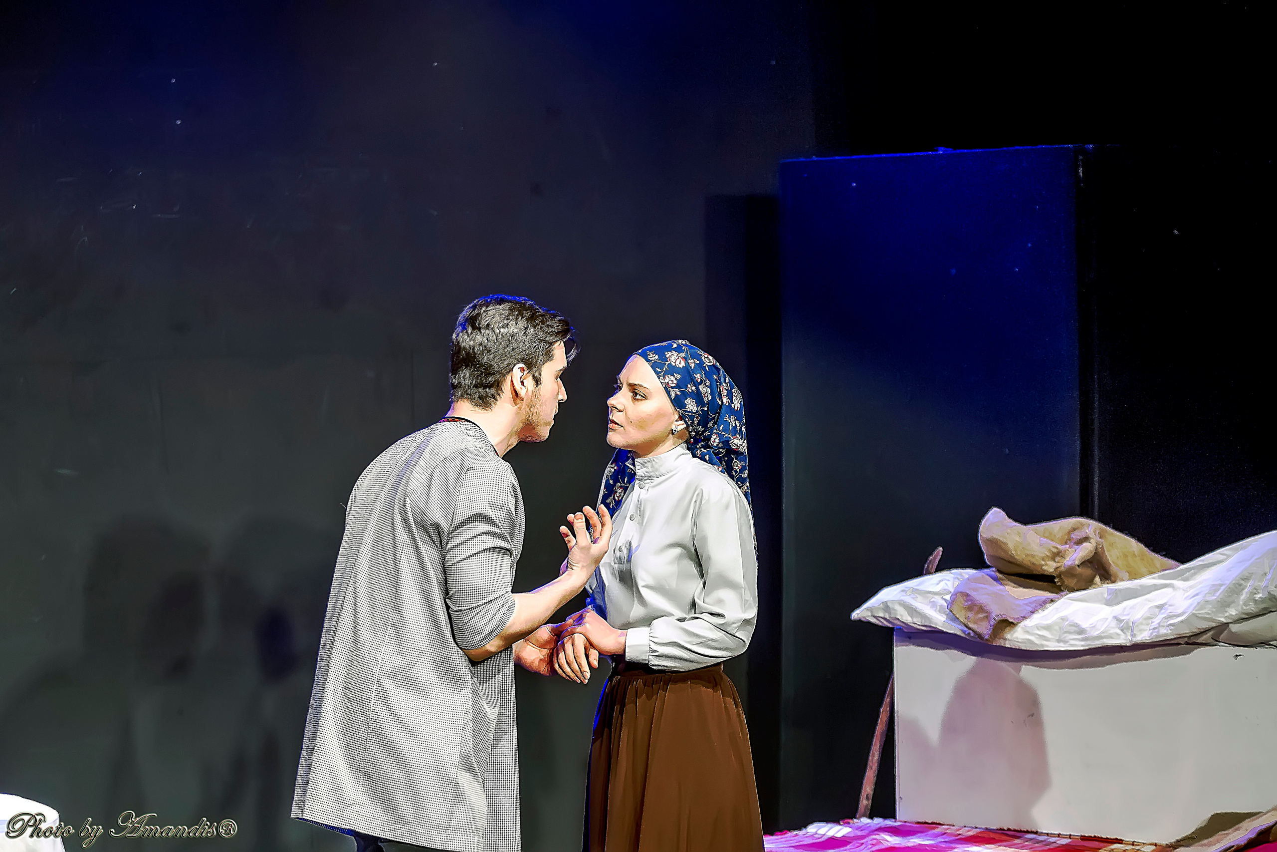 Спектакль «На дне». Дипломная работа. Институт театрального искусства. Москва. Репортажная съемка в Москве и области. Анималистика