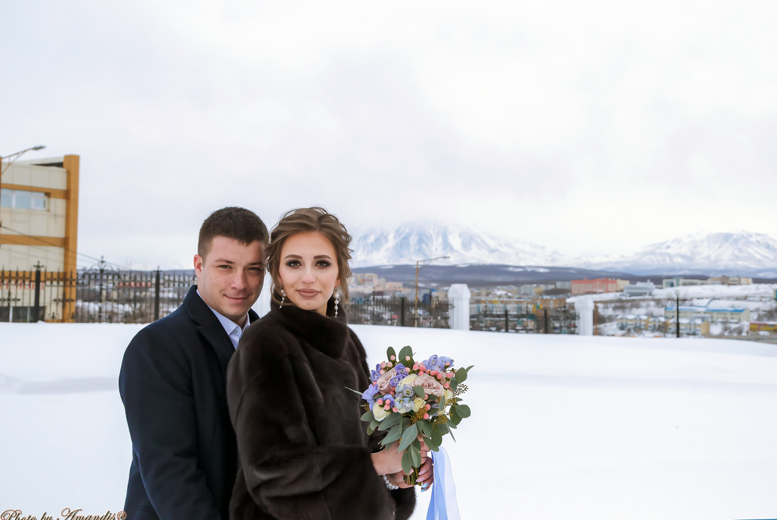Свадьба Ивана и Марии (Петропавловск-Камчатский, январь 2019). Репортажная съемка в Москве и области. Анималистика