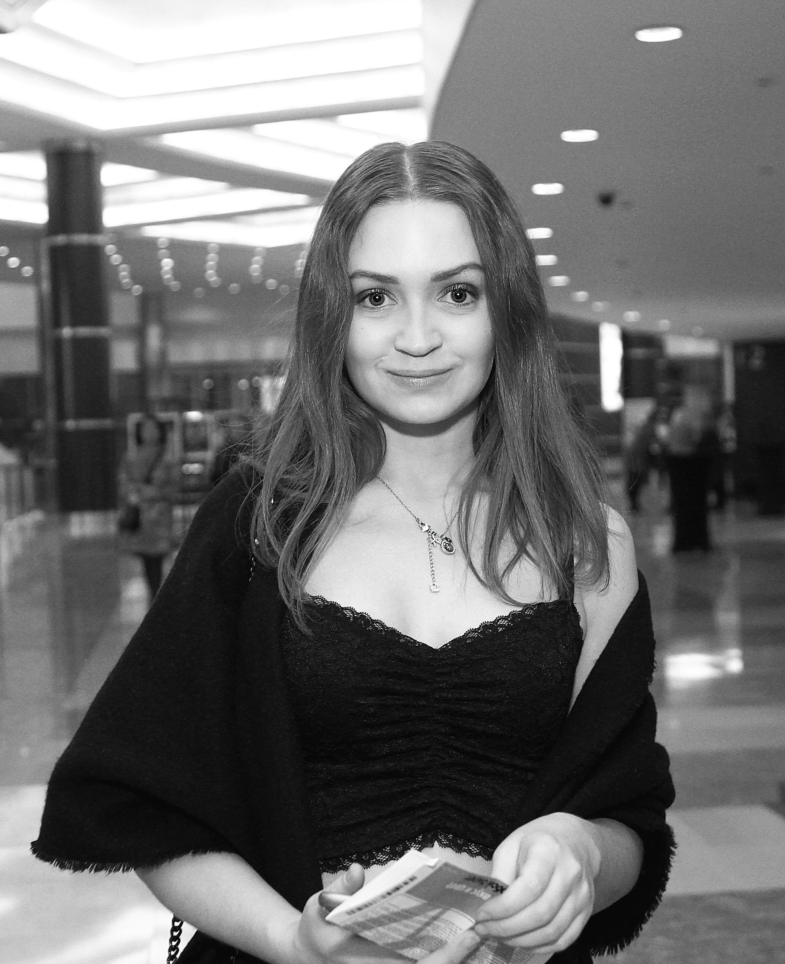 Случайные женские портреты. Репортажная съемка в Москве и области. Анималистика