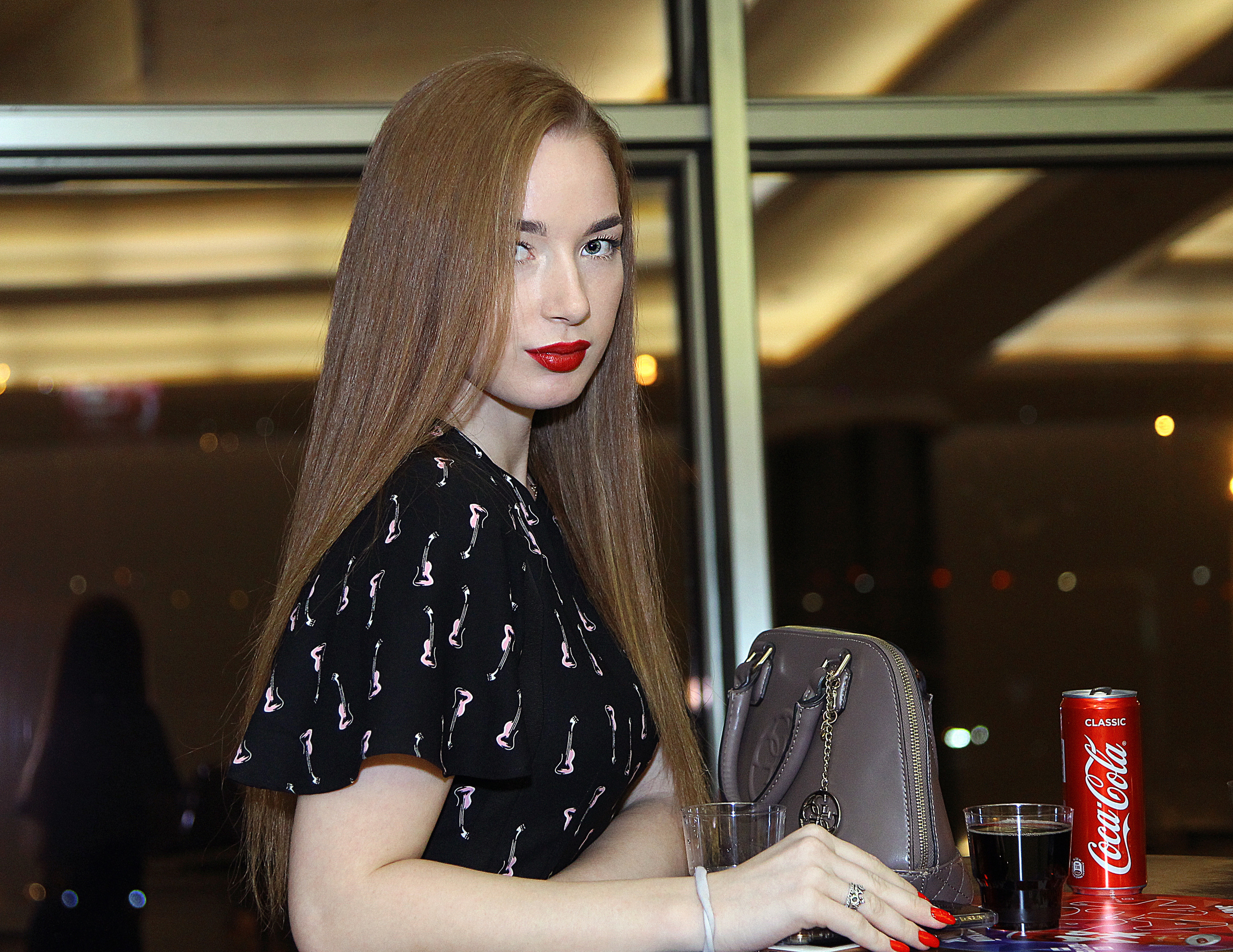 Случайные женские портреты. Репортажная съемка в Москве и области. Анималистика