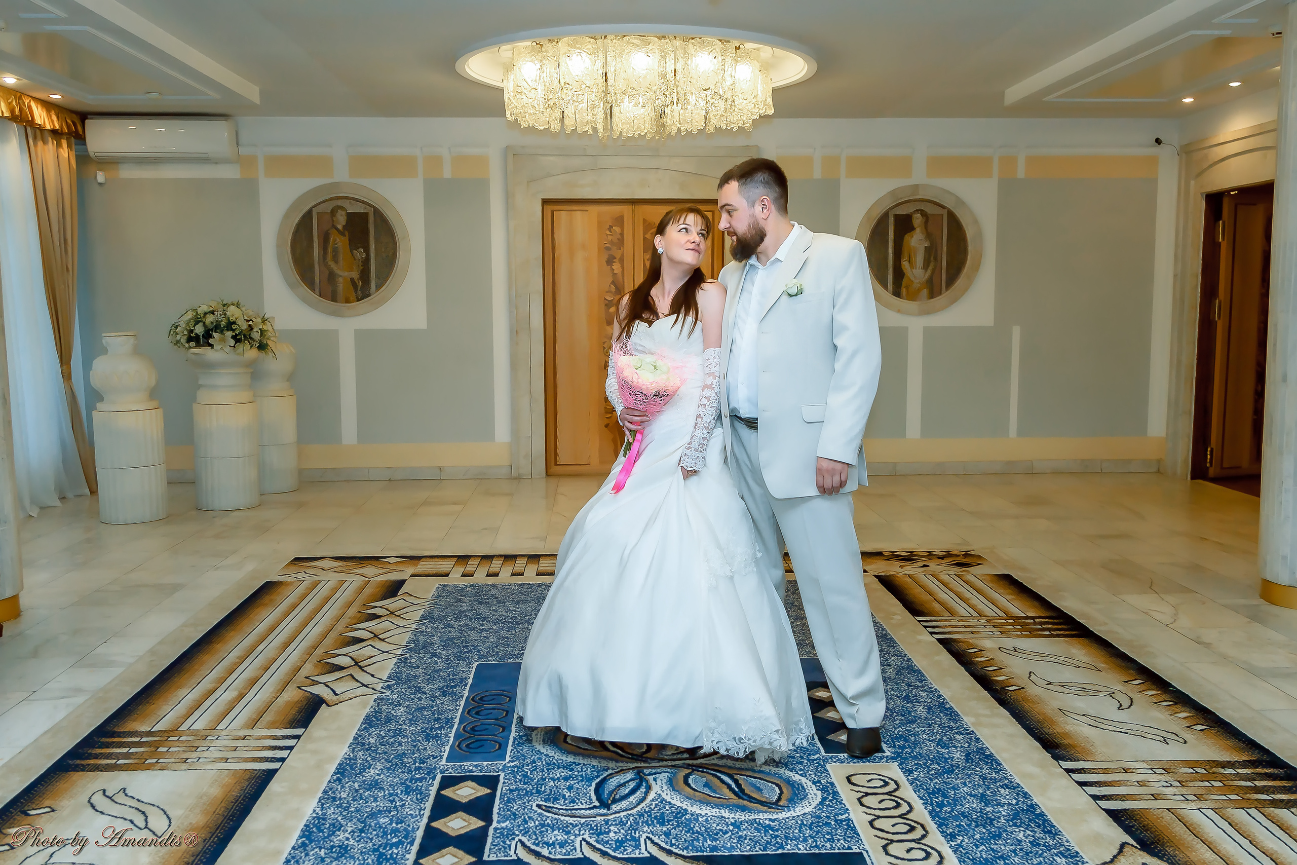 Свадьба Виталия и Екатерины (Москва, август 2020). Репортажная съемка в Москве и области. Анималистика