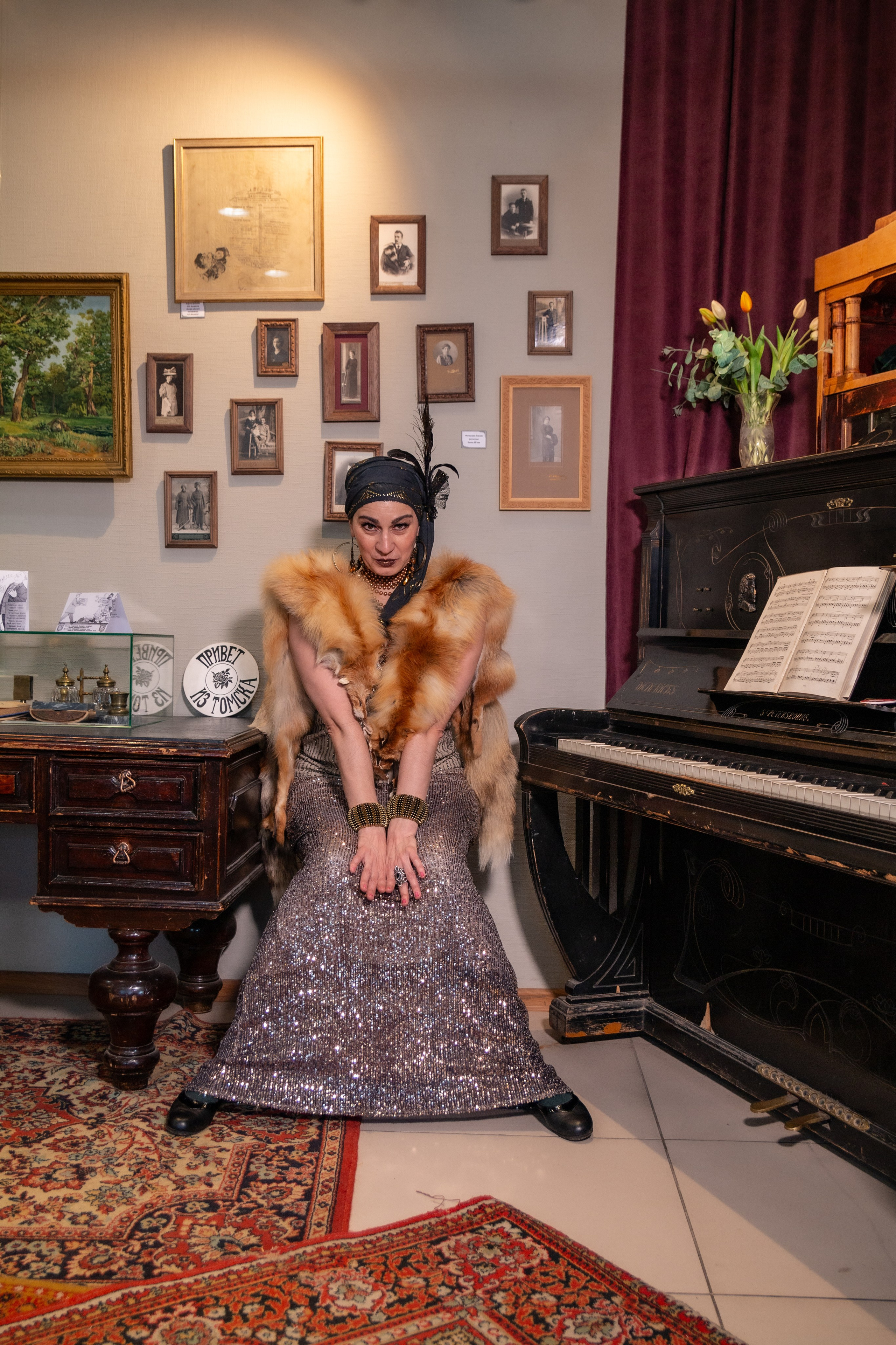 Танец в музее. Экспозиция Томск купеческий. Модель Лана Чернявская. Ваш фотограф Северск | Томск