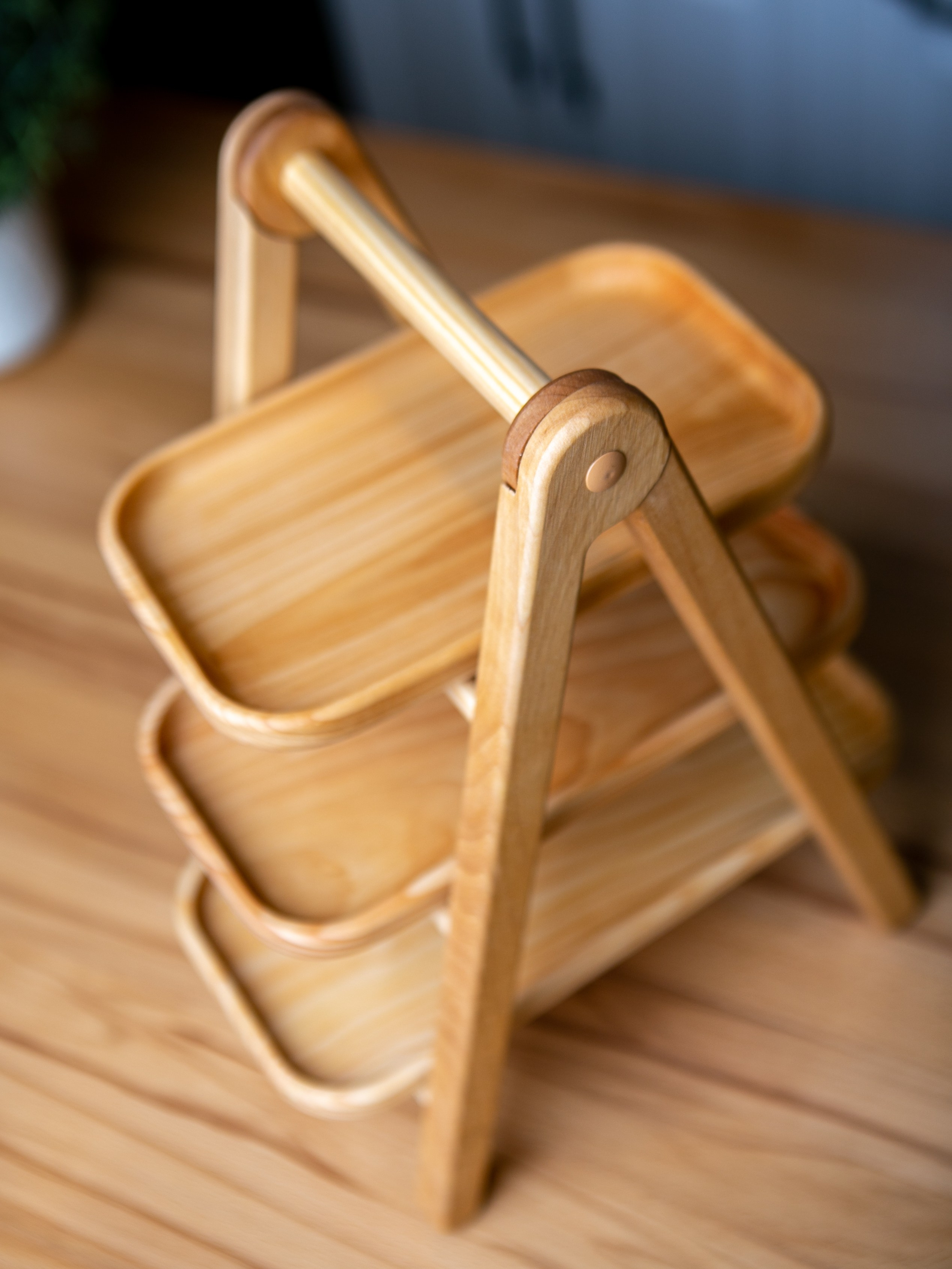 Подносы и этажерки. Контент фотограф, съемка для маркетплейсов, фуд съемка и репортажи в Новосибирске Ралия Галеева