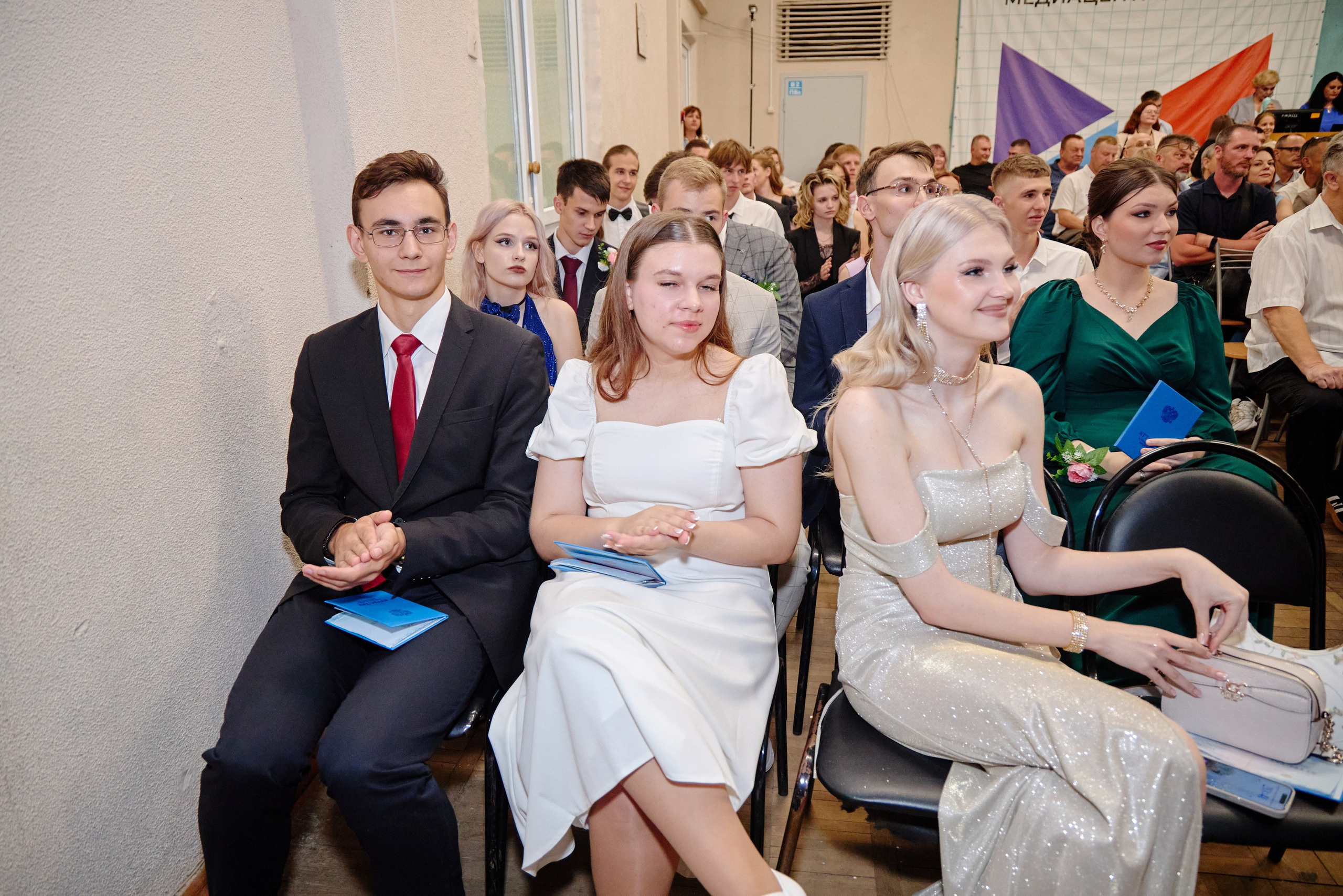 Выпускной 35 Сош. Фотограф Выпускные альбомы Таганрог Сергей Коробченко