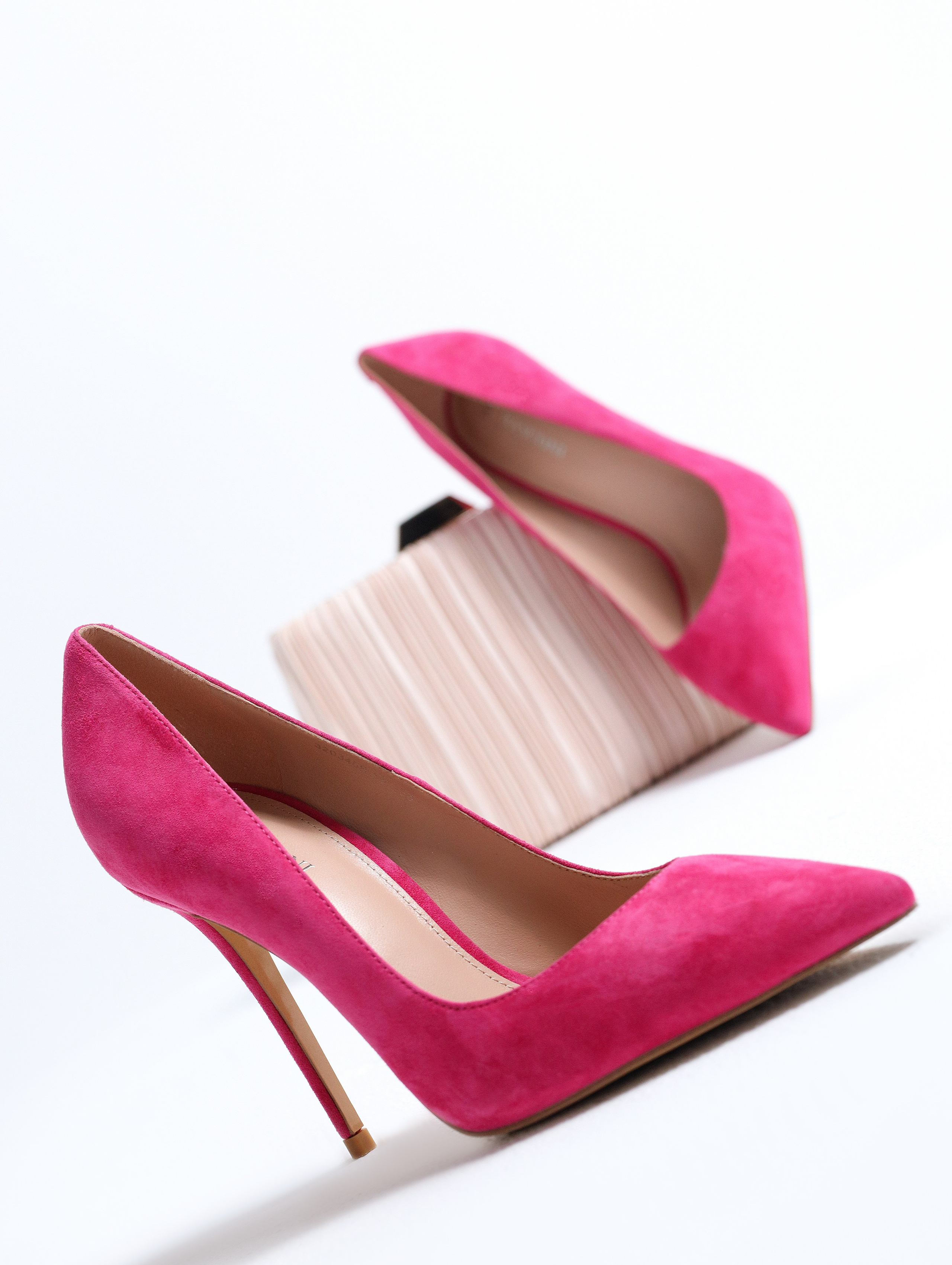 Предметный фотограф Артём Йома