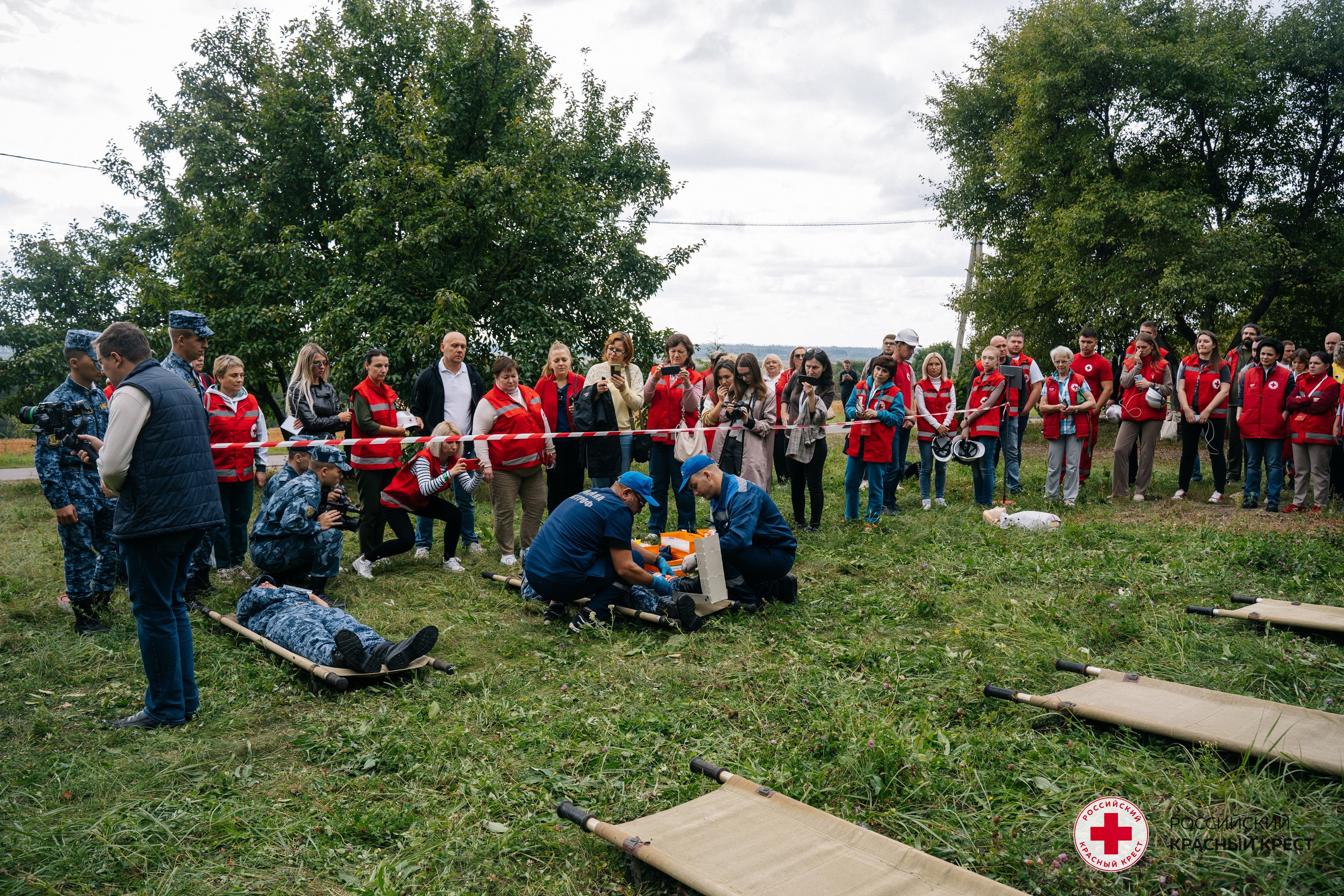 Красный крест | Дегас, медвежья берлога. Фотограф в Воронеже Ольга Космодемьянская