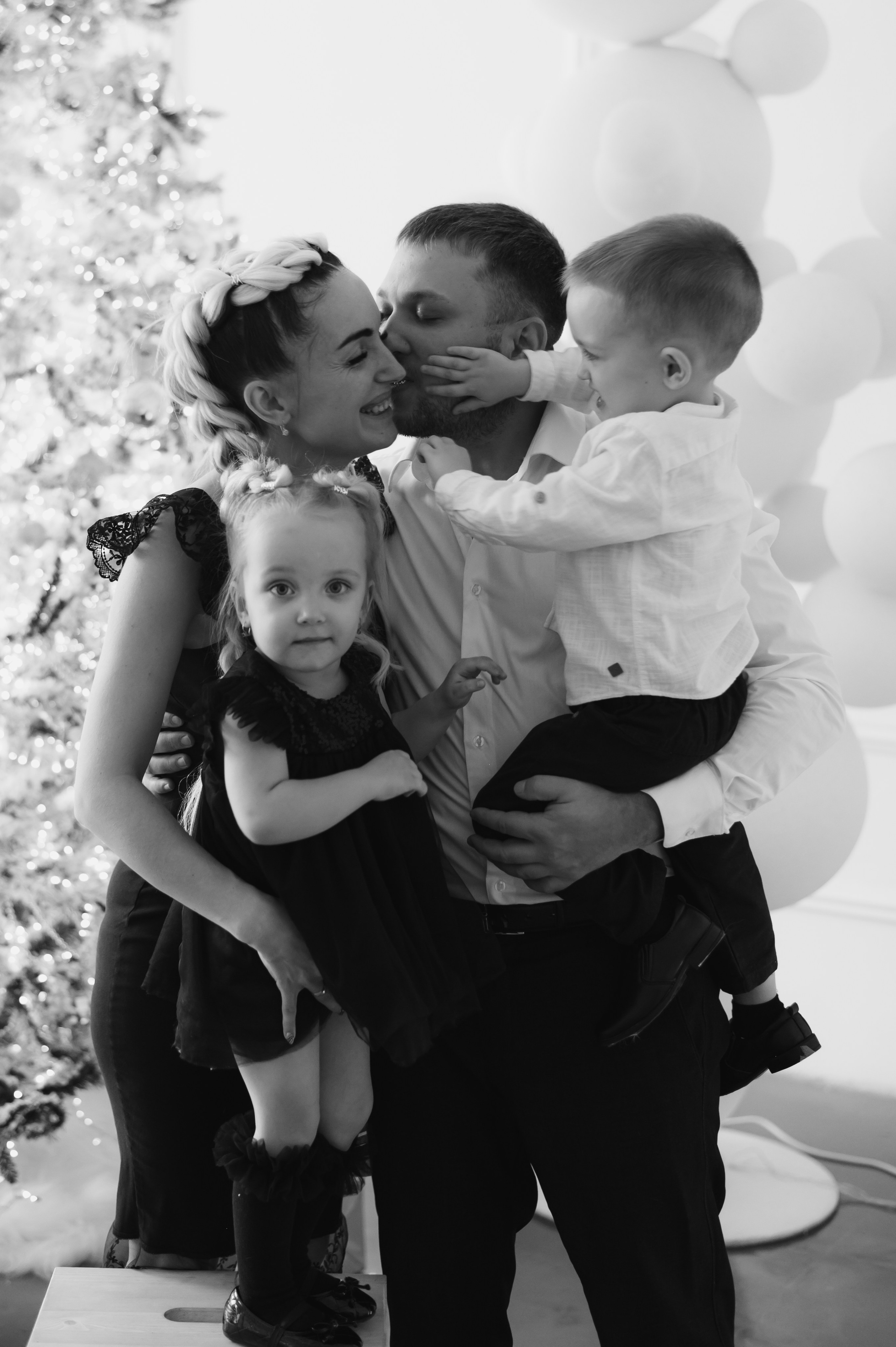 Смотреть в одну сторону. Свадебный и семейный фотограф в Красноярске Виктория Тимонина