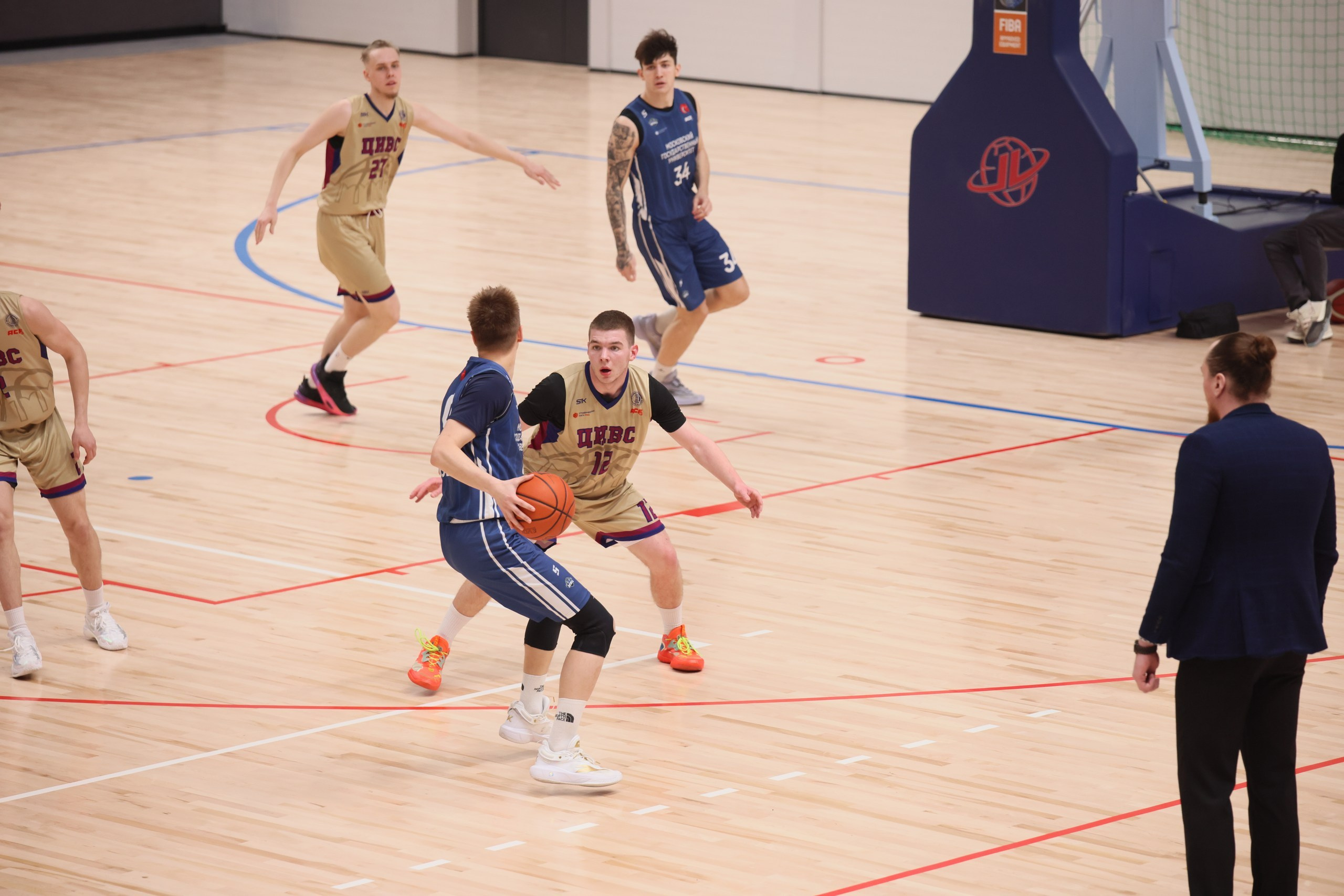 Баскетбол ТулГу VS МГУ. Фотограф в Туле Крупский АнДРей. Фотостудия «КАДР71» в Туле