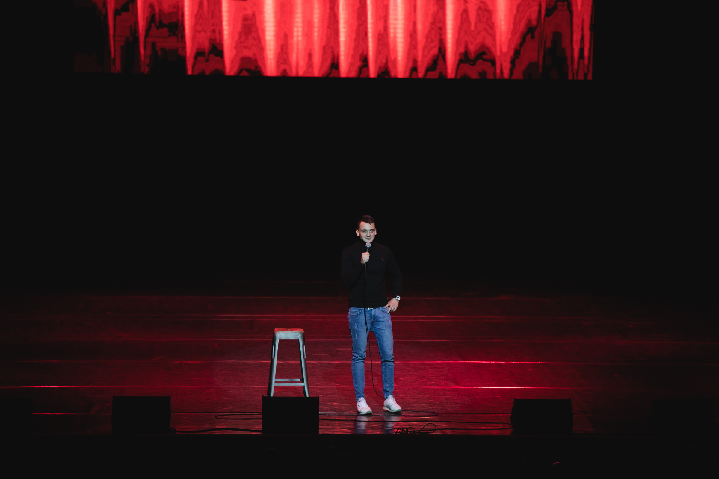Концерт Большой Stand Up. Нурлан Сабуров и Алексей Щербаков. Репортажный фотограф Александр Задорин, Минск, Беларусь
