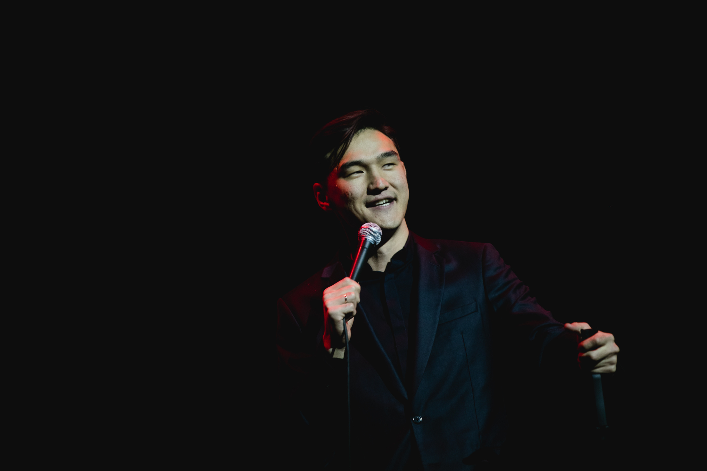 Концерт Большой Stand Up. Нурлан Сабуров и Алексей Щербаков. Репортажный фотограф Александр Задорин, Минск, Беларусь