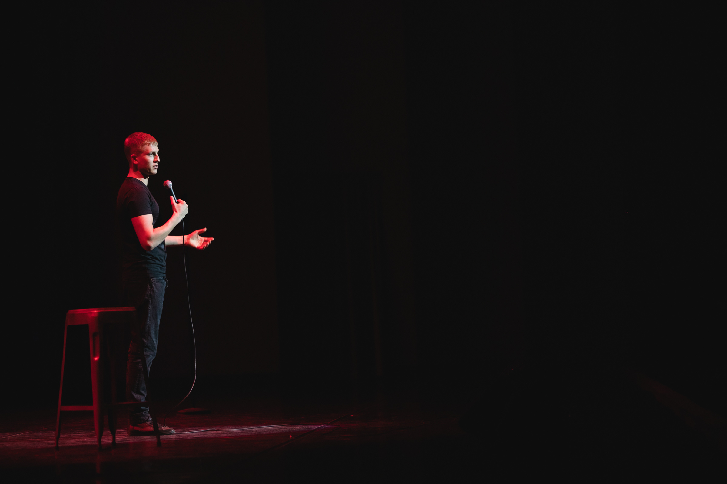 Концерт Большой Stand Up. Нурлан Сабуров и Алексей Щербаков. Репортажный фотограф Александр Задорин, Минск, Беларусь