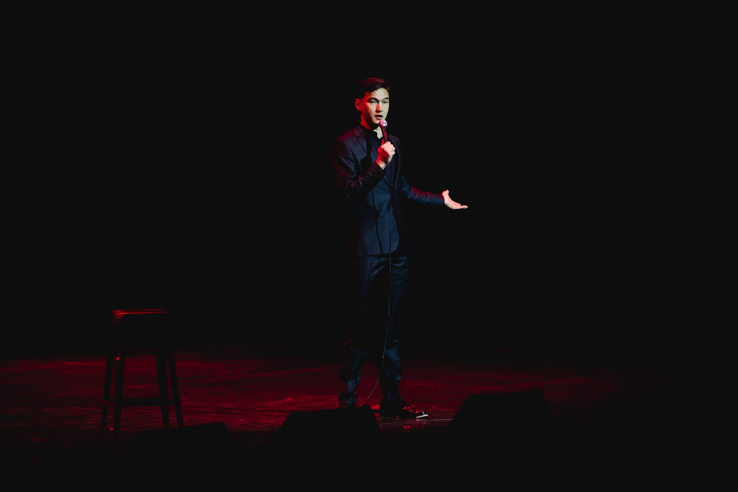 Концерт Большой Stand Up. Нурлан Сабуров и Алексей Щербаков. Репортажный фотограф Александр Задорин, Минск, Беларусь