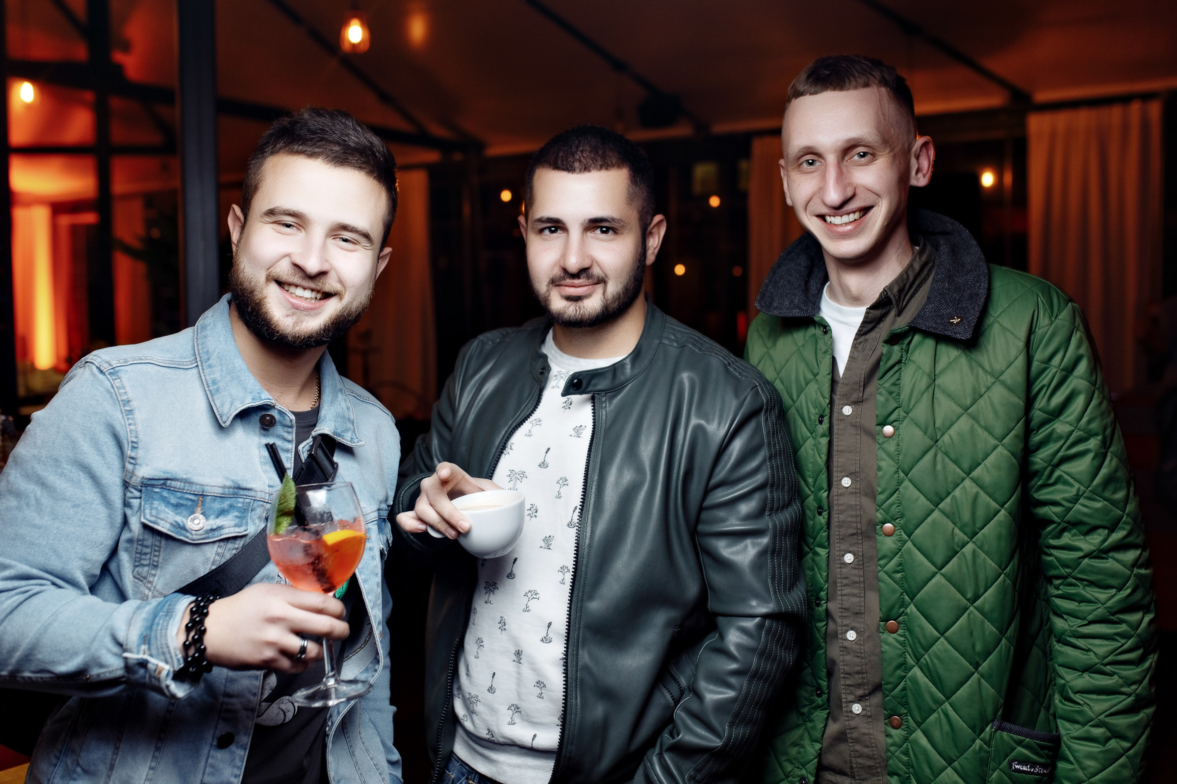 ТЕРРАСА ДВОР. Репортажный фотограф Александр Задорин, Минск, Беларусь