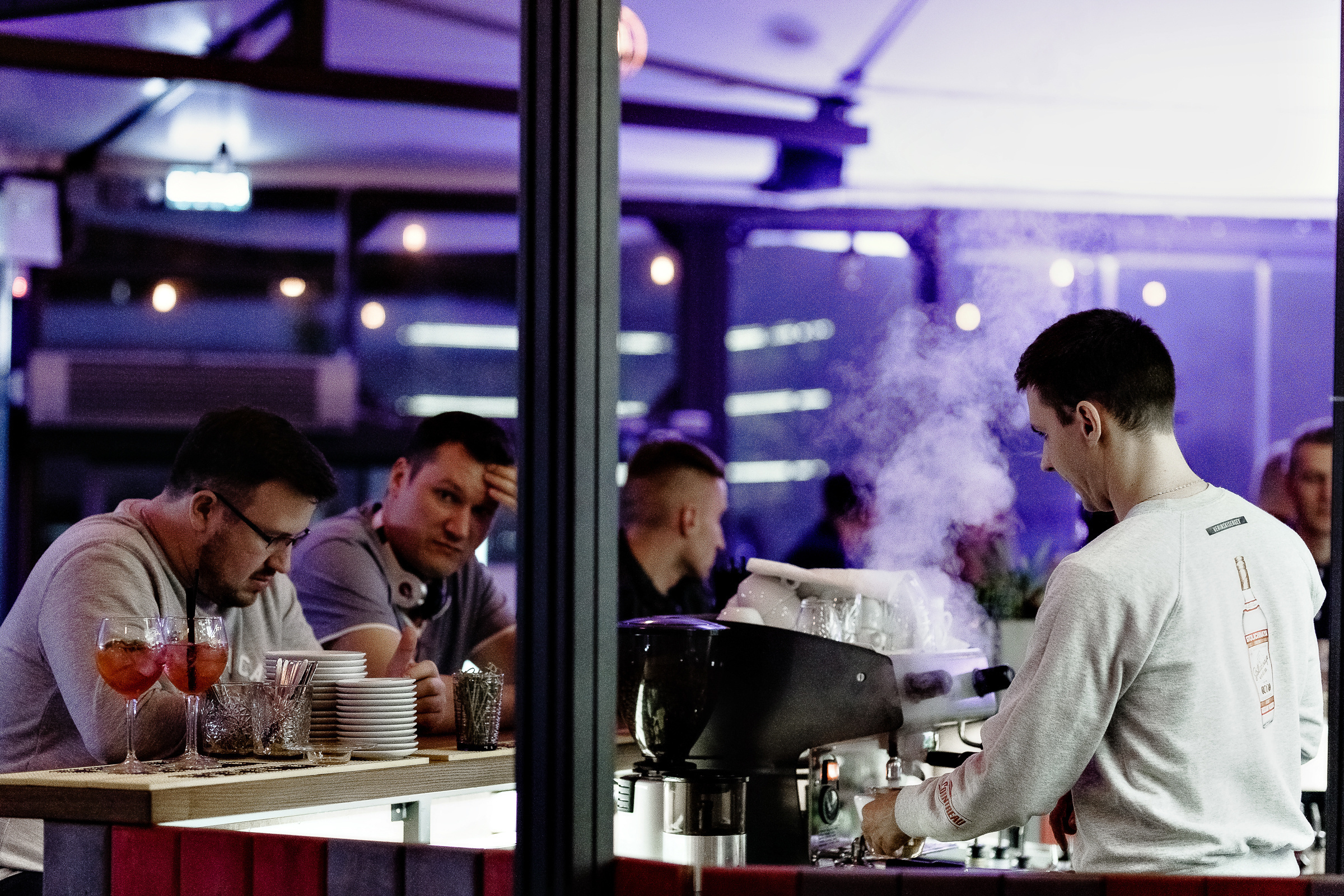 ТЕРРАСА ДВОР. Репортажный фотограф Александр Задорин, Минск, Беларусь