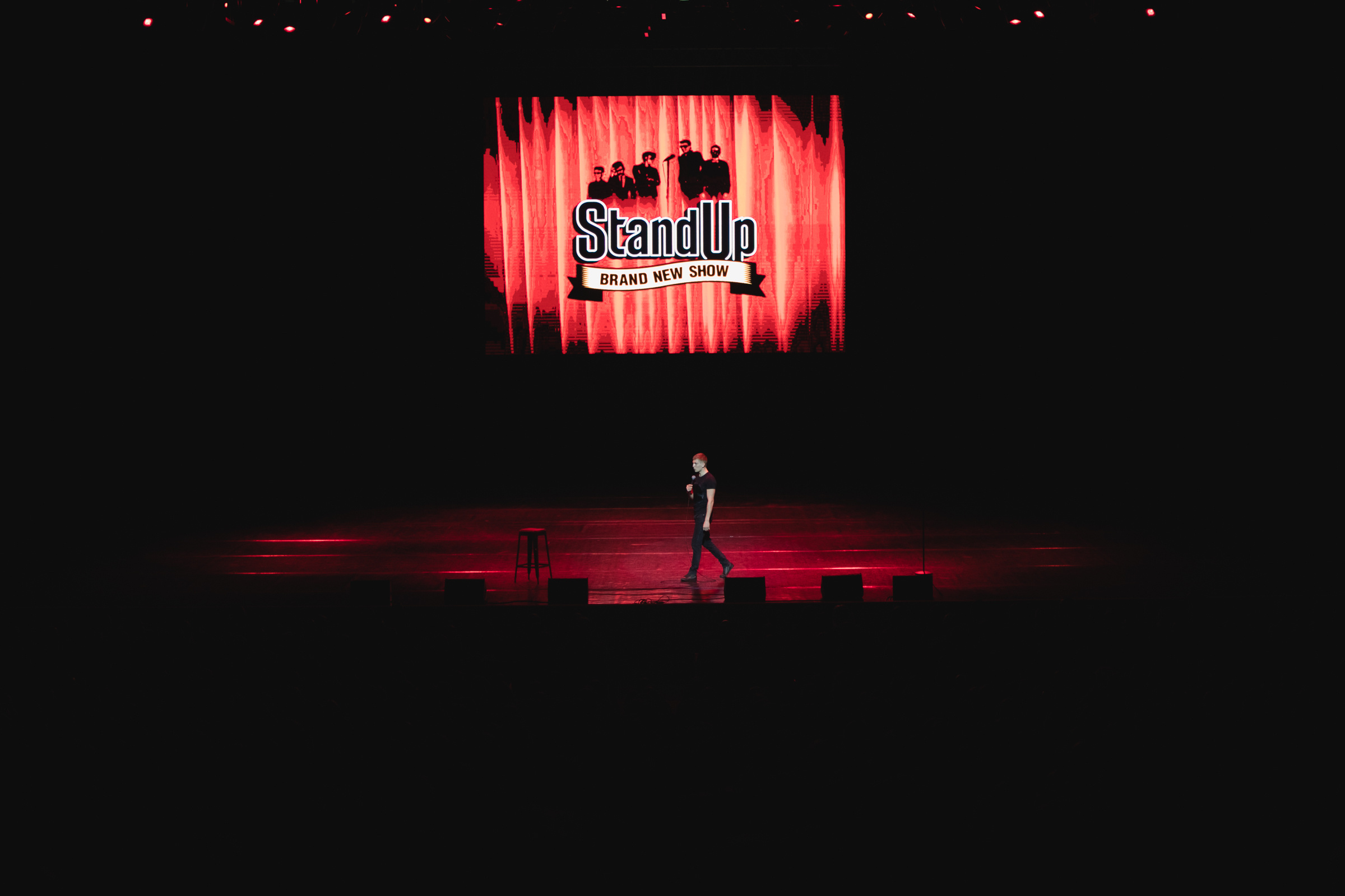 Концерт Большой Stand Up. Нурлан Сабуров и Алексей Щербаков. Репортажный фотограф Александр Задорин, Минск, Беларусь
