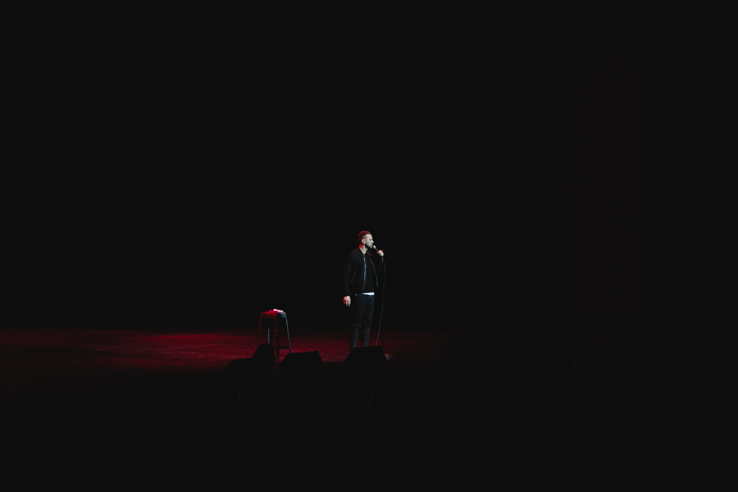 Концерт Большой Stand Up. Нурлан Сабуров и Алексей Щербаков. Репортажный фотограф Александр Задорин, Минск, Беларусь