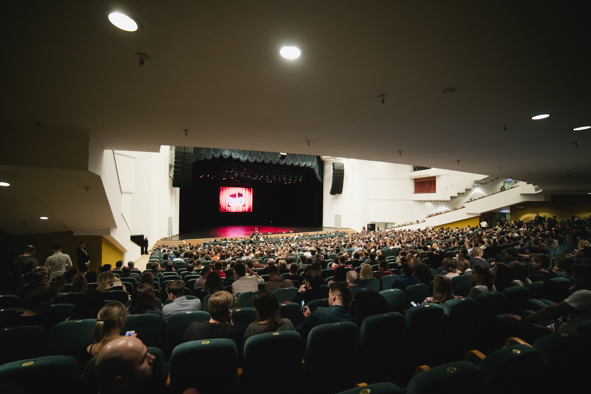 Концерт Большой Stand Up. Нурлан Сабуров и Алексей Щербаков. Репортажный фотограф Александр Задорин, Минск, Беларусь